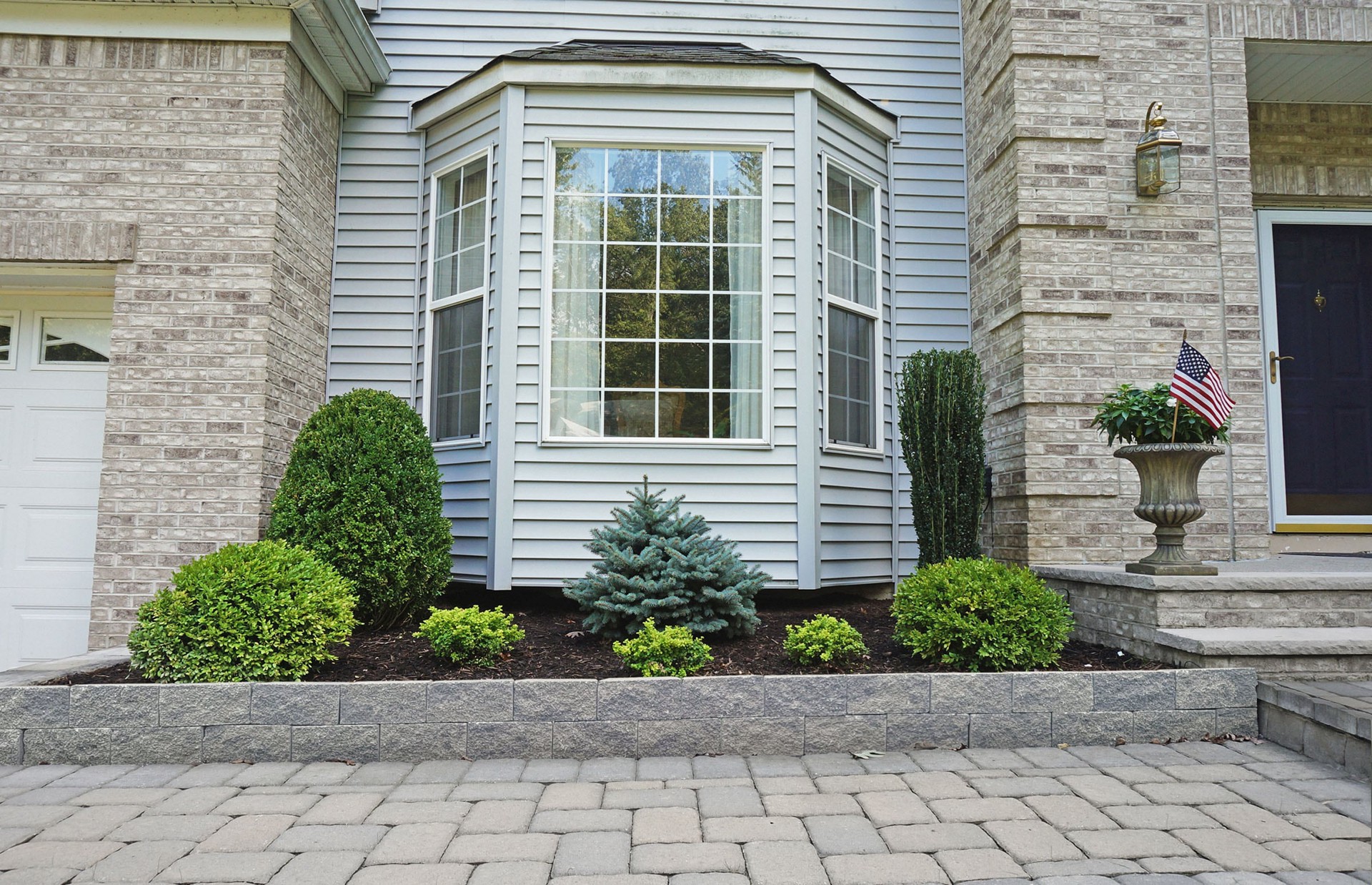 slide 4 of 6, 4-in H x 8-in L x 5.5-in D Gray/Charcoal Concrete Retaining wall block, 1 ct