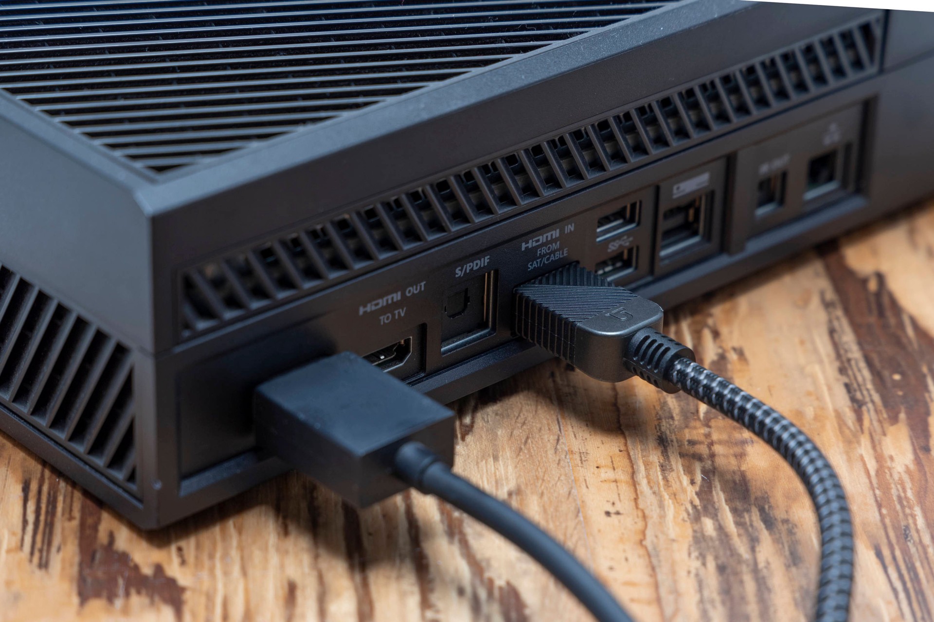 slide 5 of 6, Utilitech 4k HDMI to HDMI 12-ft Black, 1 ct