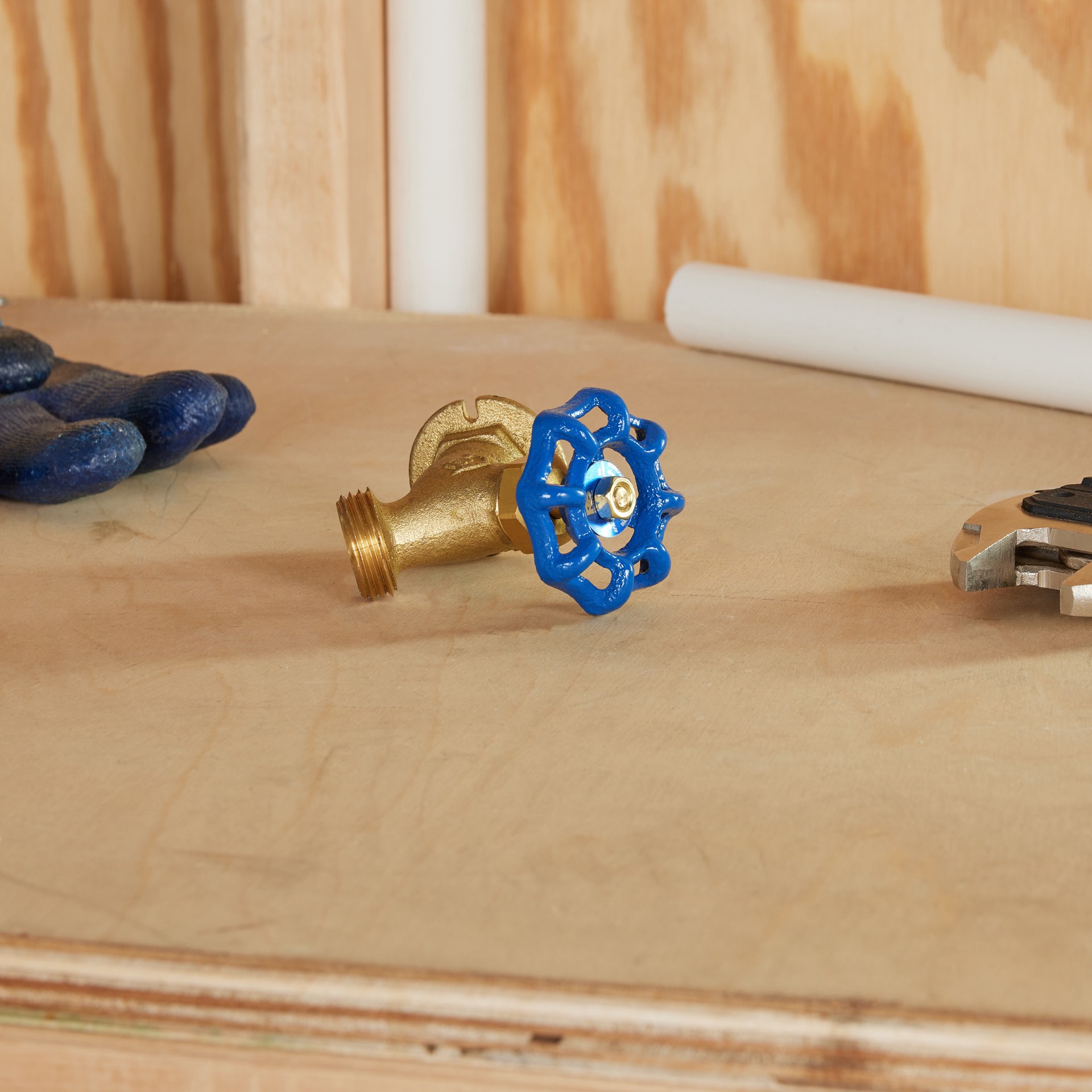 slide 4 of 6, RELIABILT 3/4-in Sweat Brass Multi turn Sillcock, 1 ct