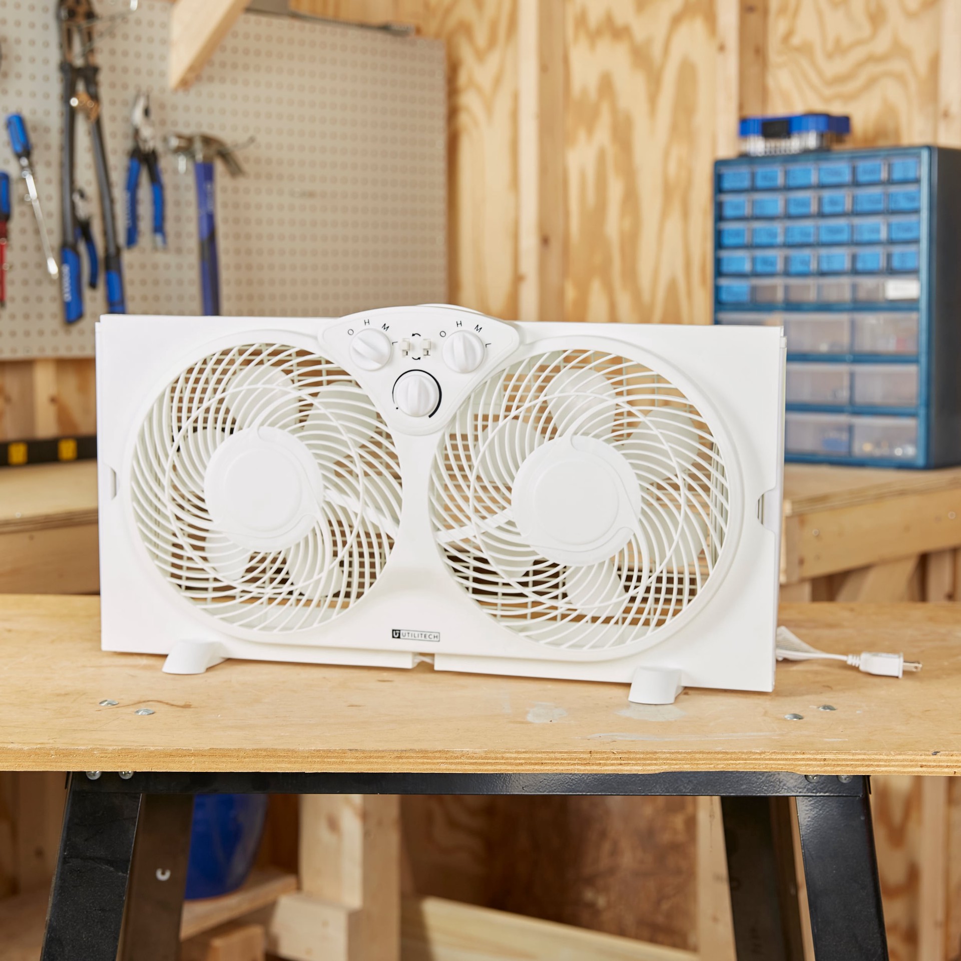 slide 5 of 6, Utilitech 9-in 120 -Volt 3 -Speed Indoor White Window Fan, 1 ct