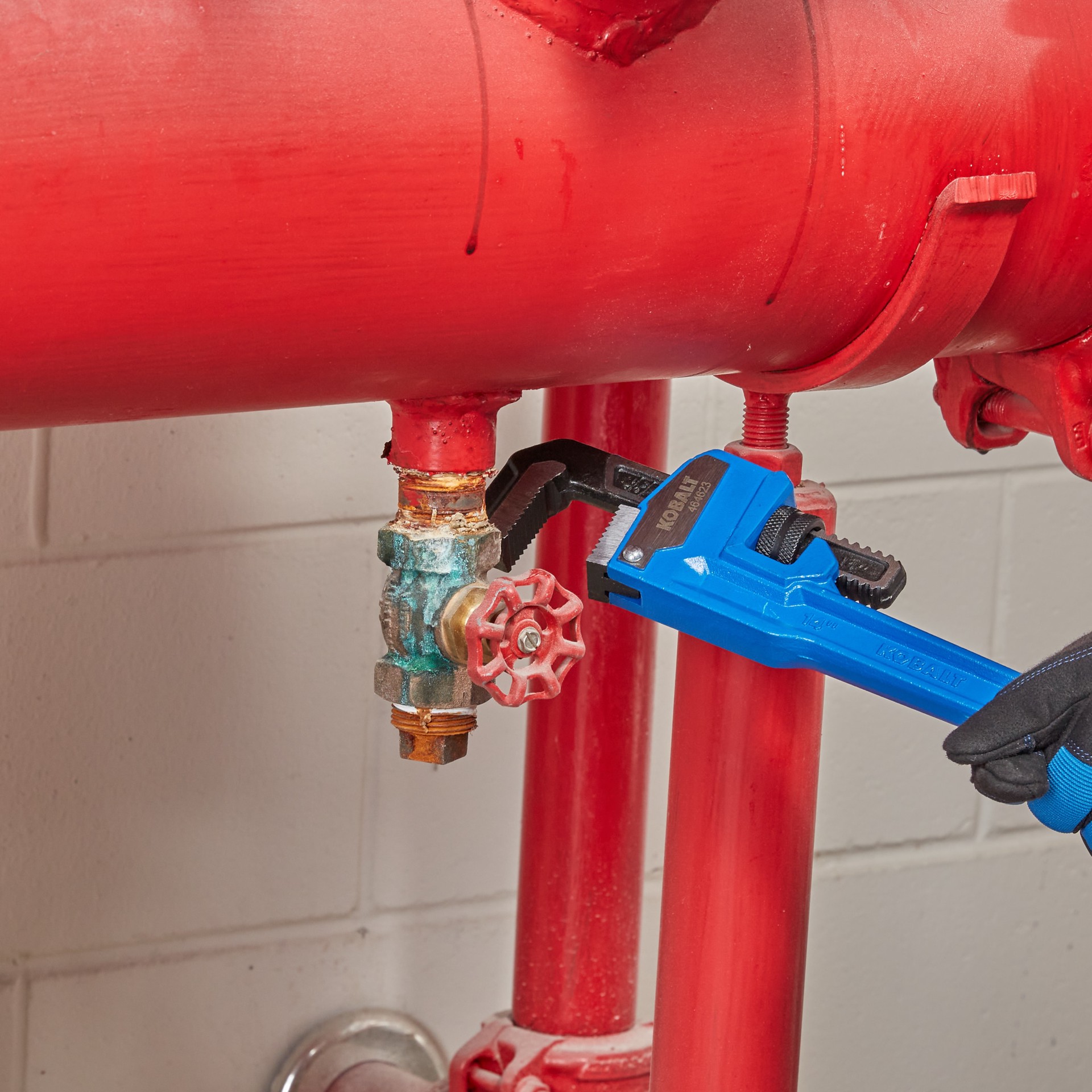 slide 3 of 6, Kobalt 14-in Cast iron Pipe Wrench, 1 ct