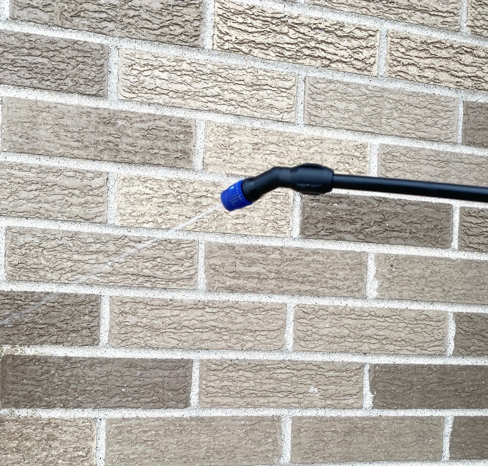 slide 5 of 6, Project Source 1-Gallon Plastic Tank Sprayer with Adjustable Spray Pattern, 1 ct