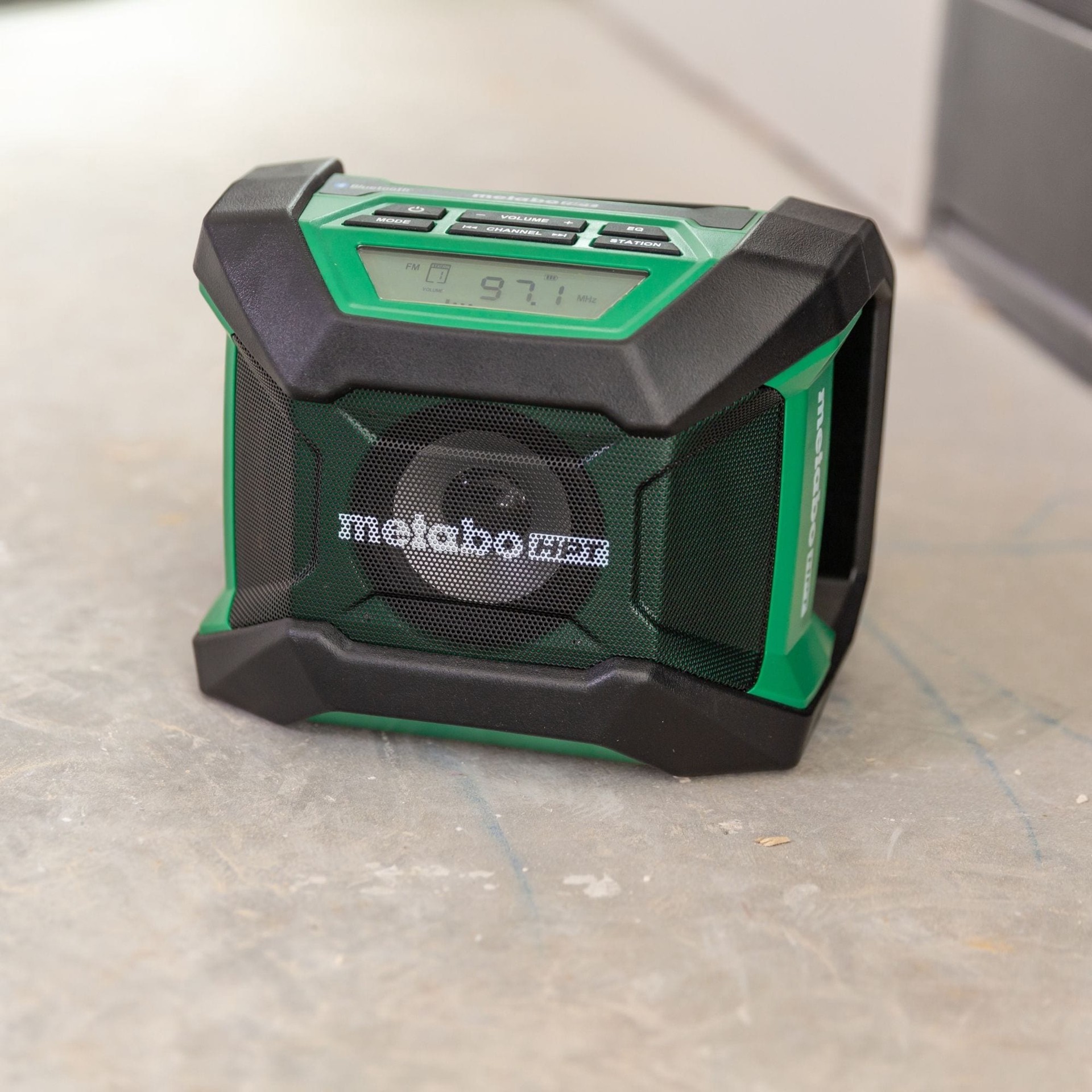 slide 3 of 6, Metabo HPT Multi-Volt 18-volt Cordless Bluetooth Jobsite radio, 1 ct