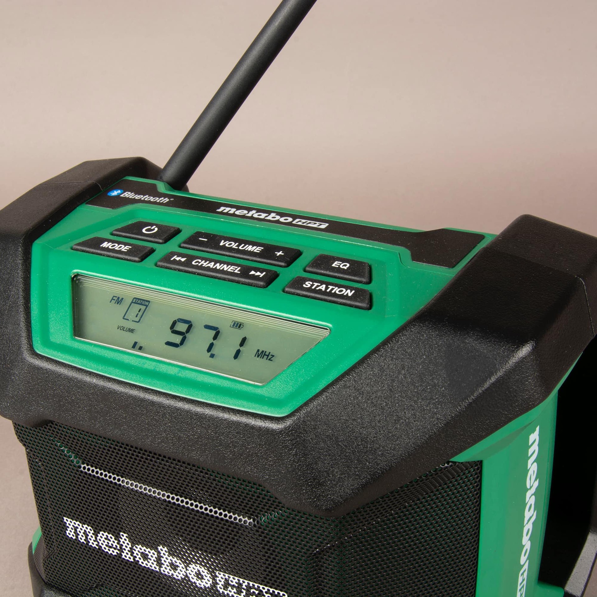 slide 4 of 6, Metabo HPT Multi-Volt 18-volt Cordless Bluetooth Jobsite radio, 1 ct