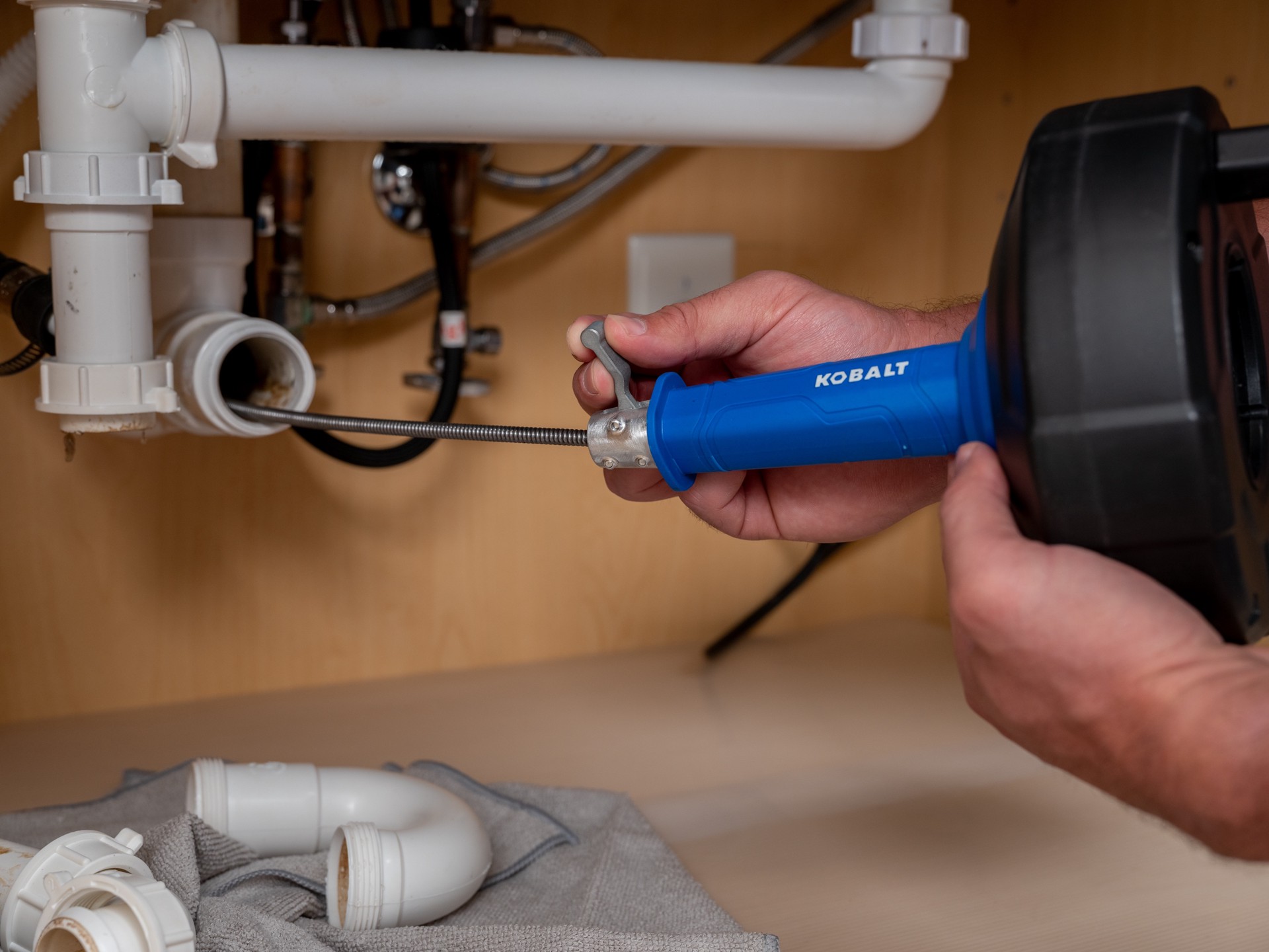 slide 5 of 6, Kobalt 1/4-in x 15-ft High carbon wire Hand auger for Drain, 1 ct