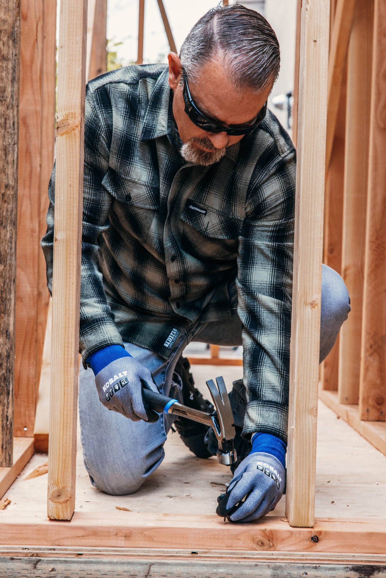 slide 3 of 4, Kobalt Large Black Polyurethane dipped Nylon blend Everyday Gloves 1 -Pairs, 1 ct