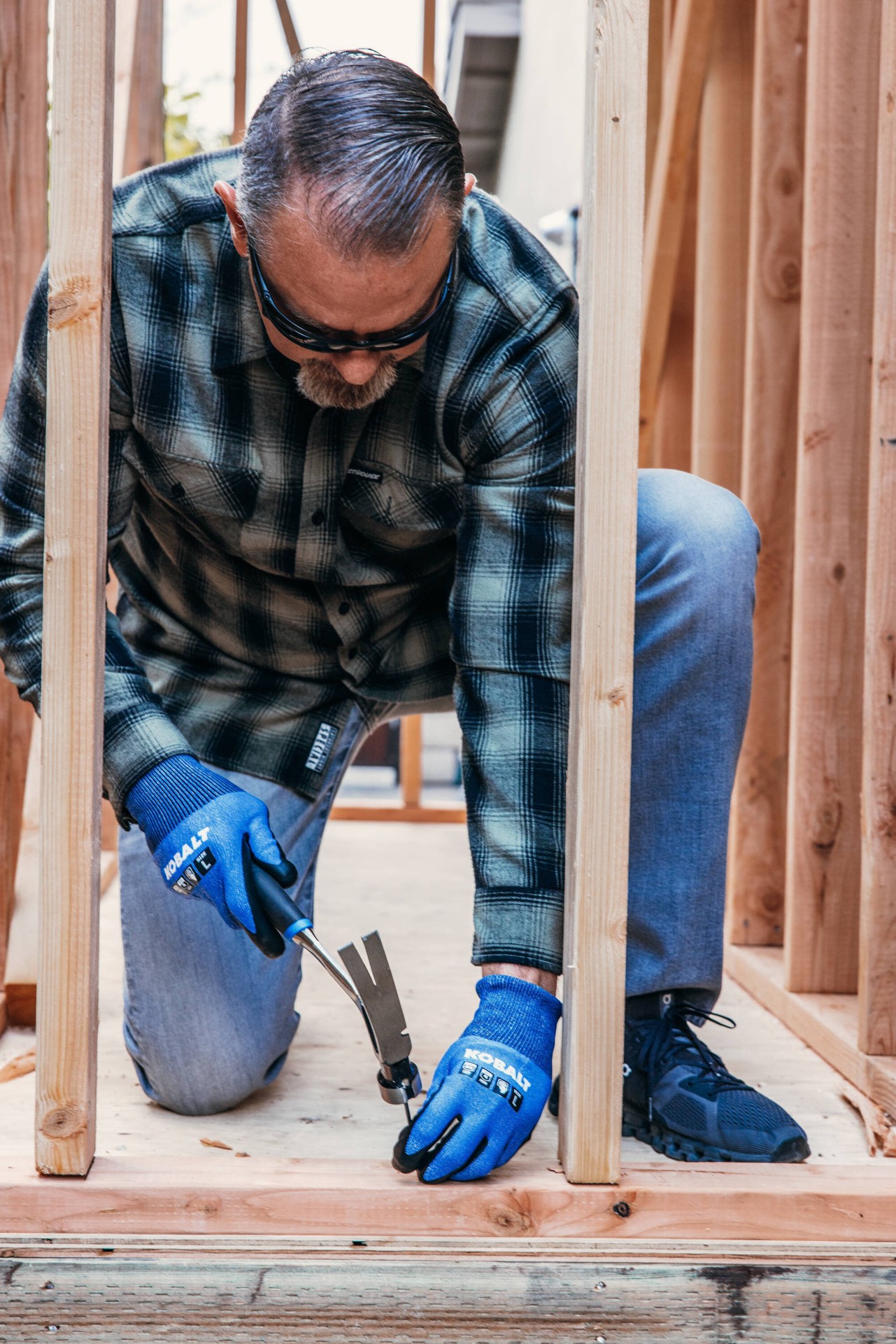 slide 4 of 6, Kobalt X-large Black Nitrile dipped Nitrile Everyday Gloves 1 -Pairs, 1 ct