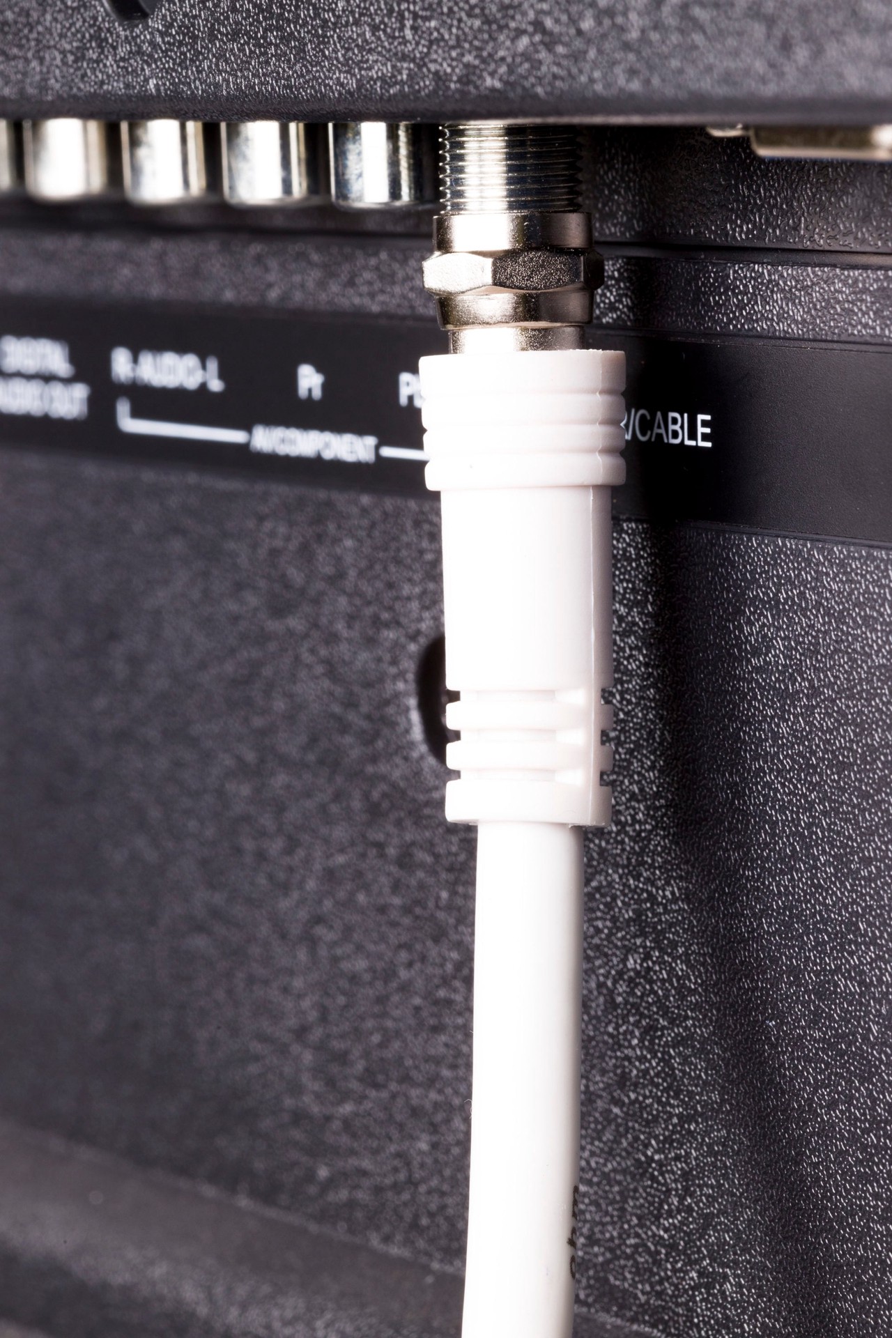 slide 5 of 6, Utilitech 15-ft RG6 White Coaxial Cable, 1 ct