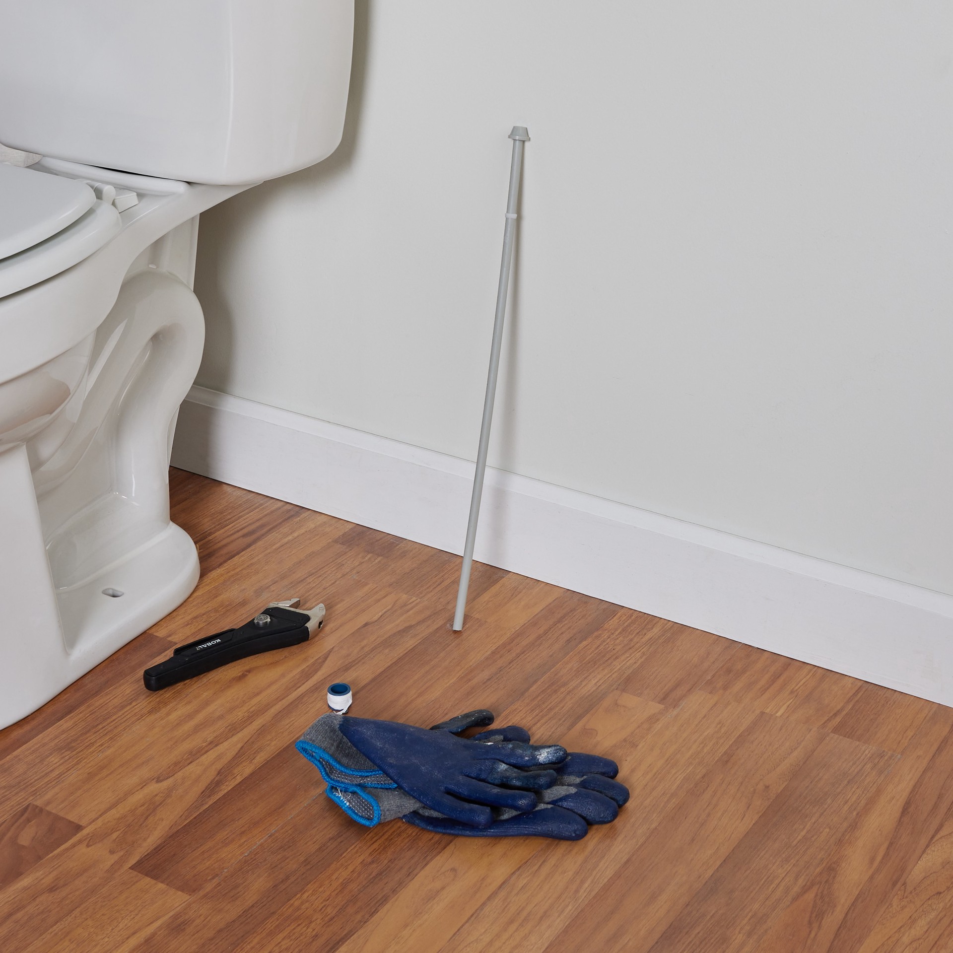 slide 3 of 6, RELIABILT 3/8-in compression x 7/8-in Ballcock thread x 20-in PEX Flexible Riser Supply Line, 1 ct