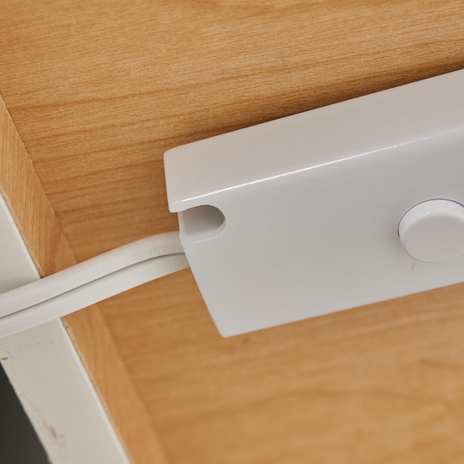 slide 3 of 6, Utilitech Slim Design 24-in Plug-in LED Under Cabinet Light Bar, 1 ct