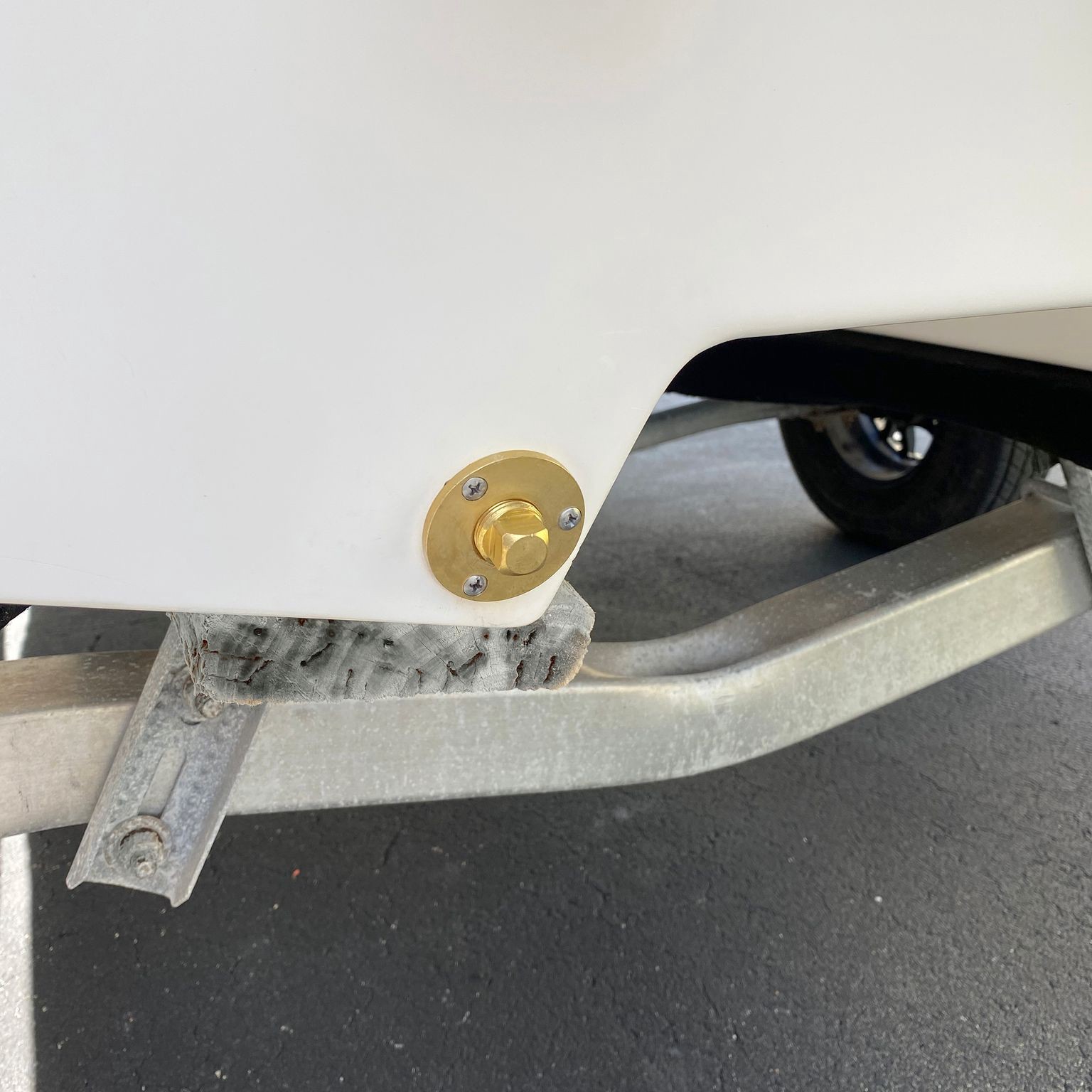 slide 4 of 4, T-H Marine Brass Garrboard drain and plug, 1 ct