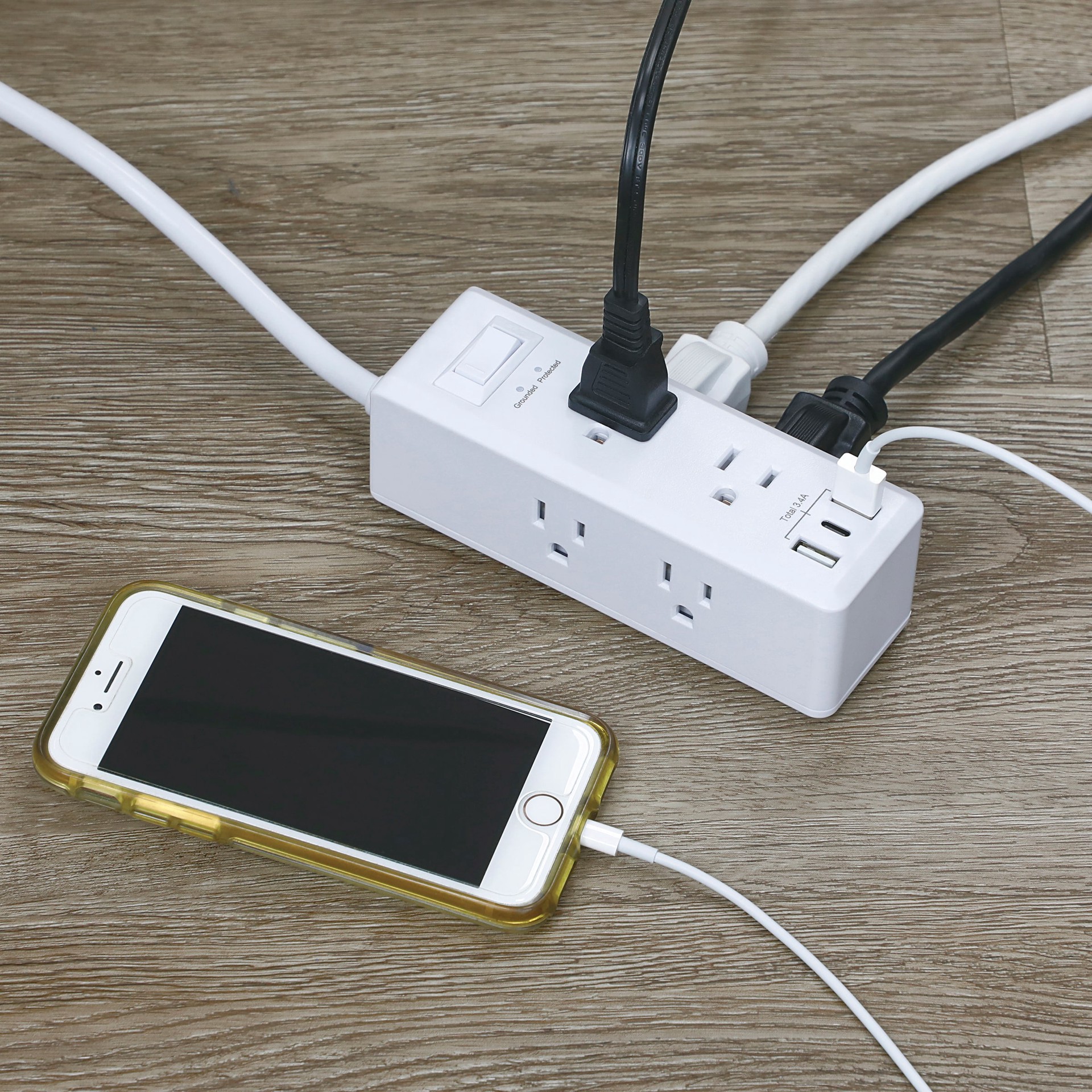 slide 5 of 5, Utilitech 6-ft Indoor 6 -Outlet 600 Joules 600 -Watts 600VA White Indoor USB AC Surge Protector, 1 ct