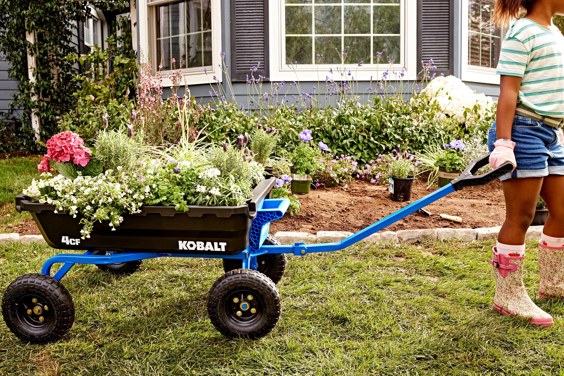 slide 2 of 6, Kobalt 4.0-cu ft Poly Yard Cart, 1 ct