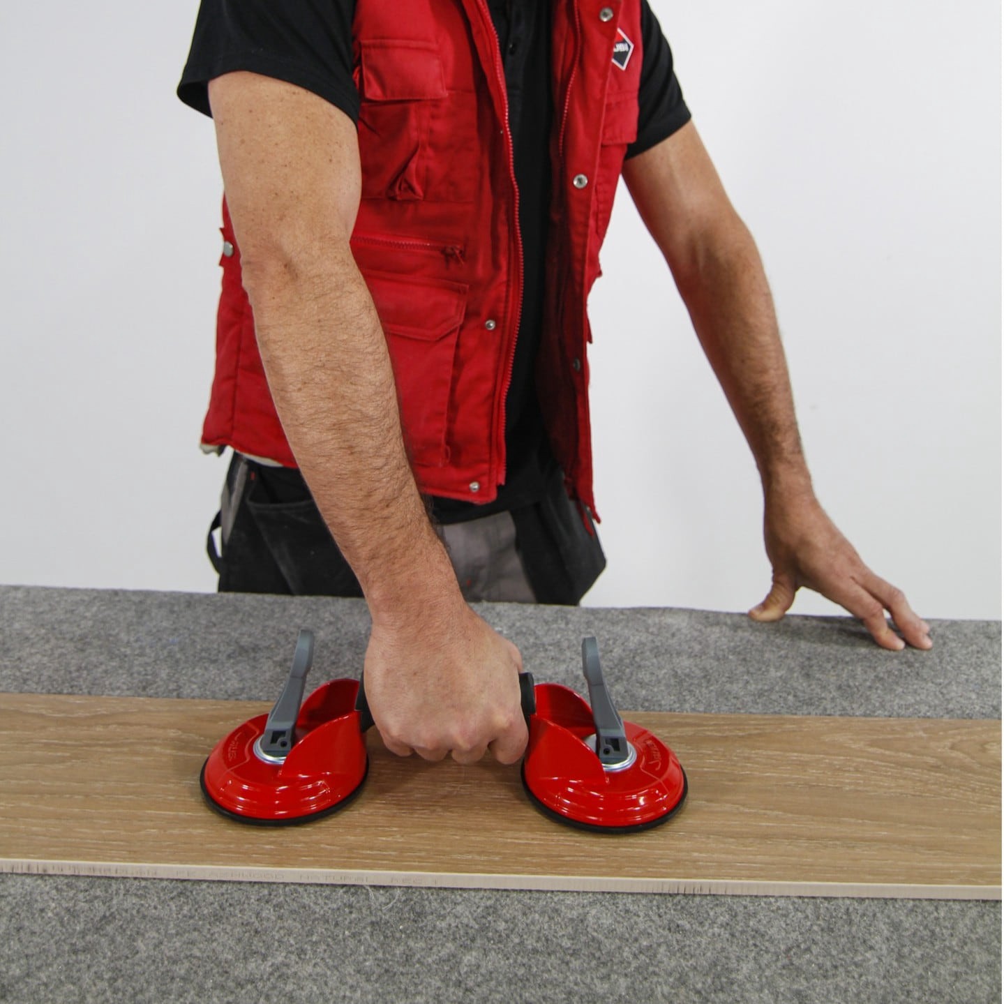 slide 3 of 6, RUBI 121.0-lb 5.039-in Dia Plastic Tile Suction Cup, 1 ct