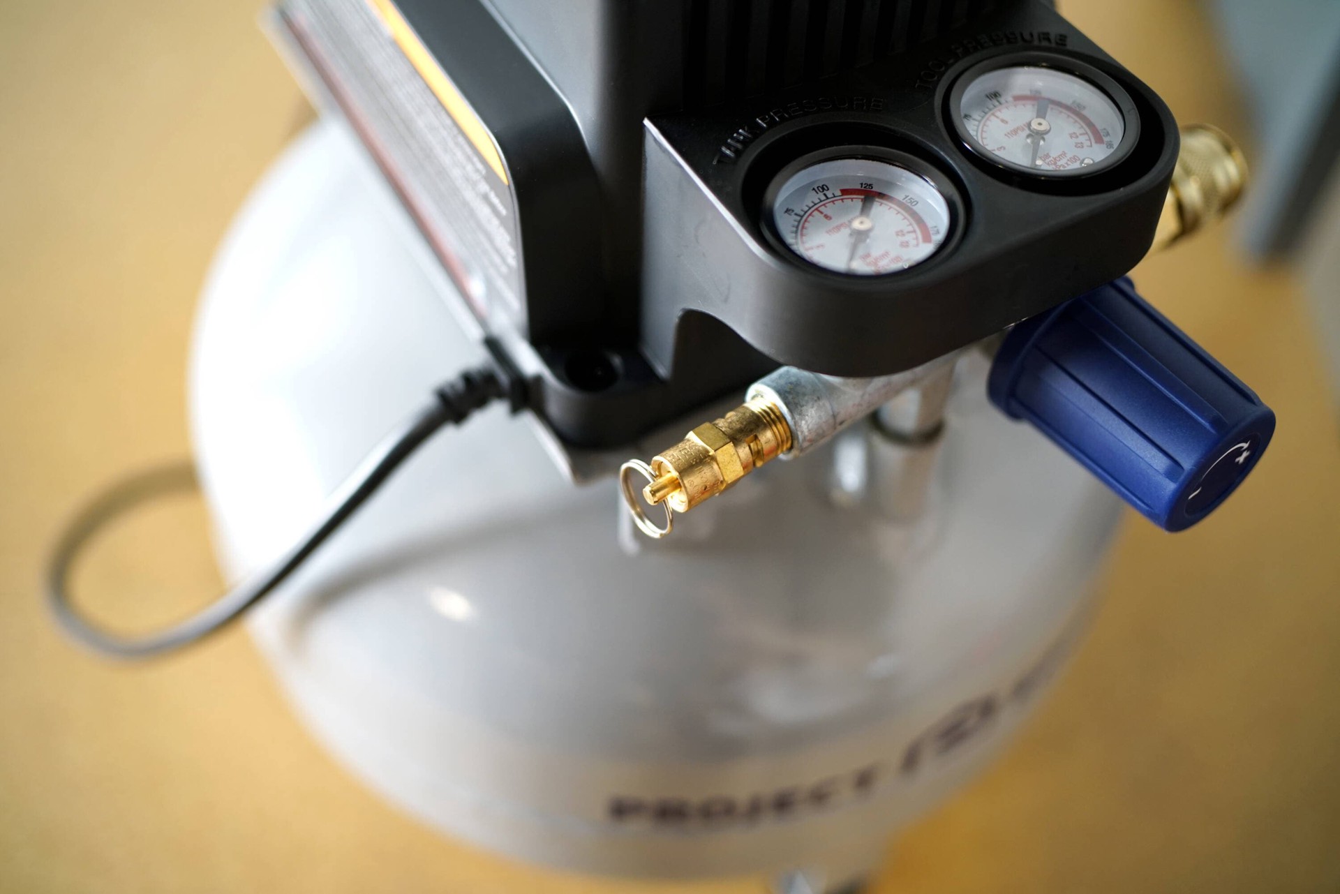 slide 4 of 6, Project Source 3-Gallon Portable Electric 110 PSI Pancake Air Compressor, 1 ct