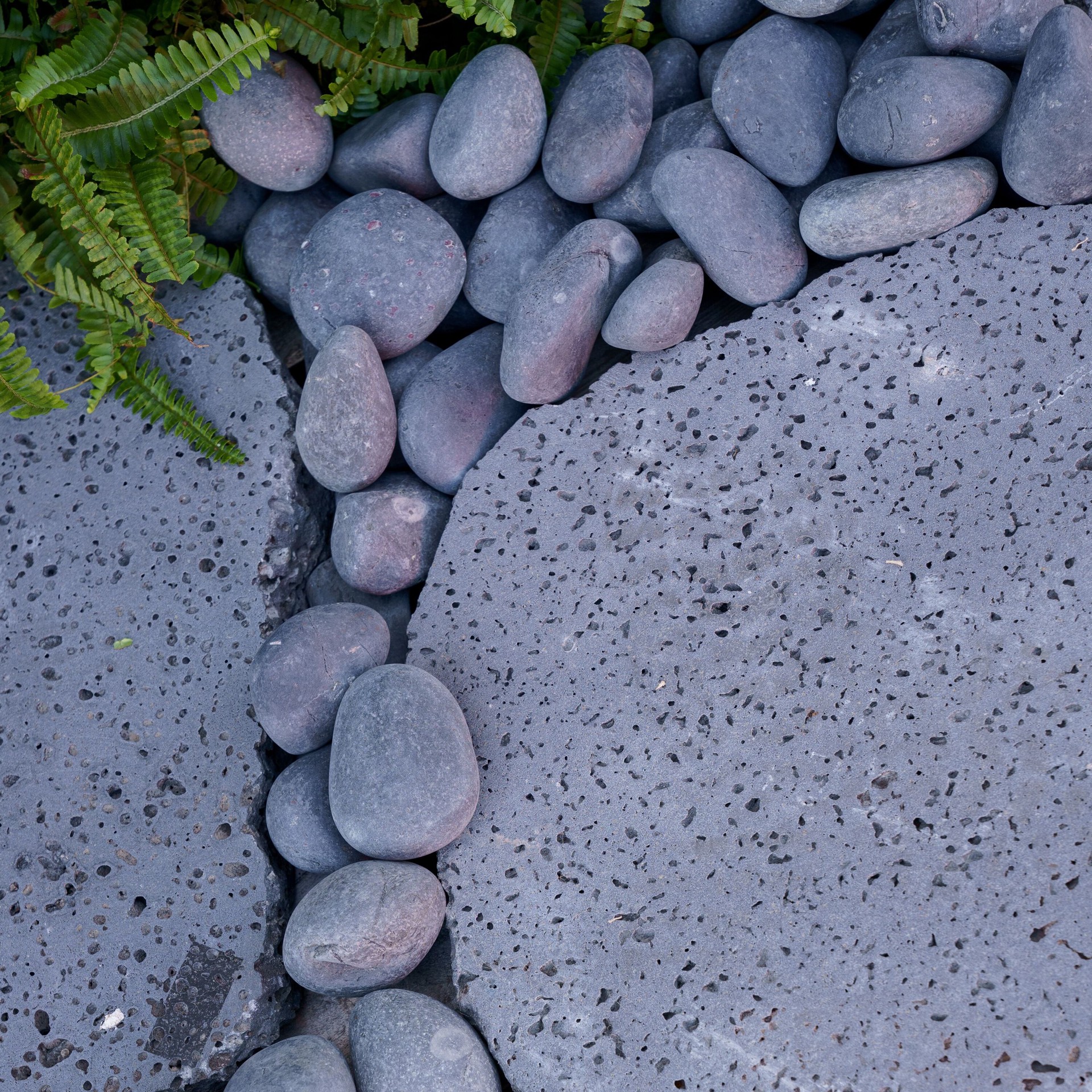 slide 4 of 5, Geobunga 0.45 cu ft Black Garden rock (0.5 - 3-in), 1 ct