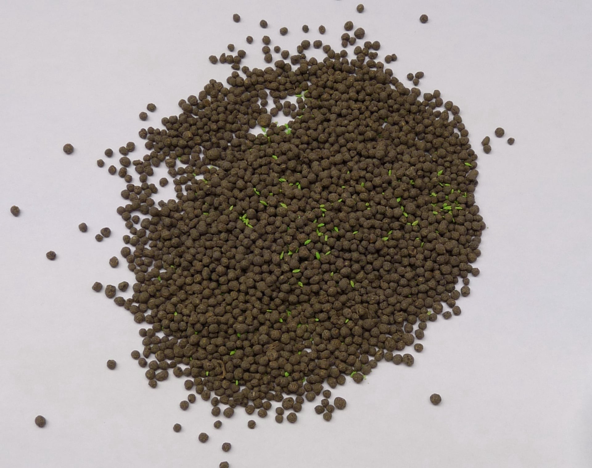 slide 3 of 5, Sta-Green 3-in-1 Patch and Repair Bermuda Lawn Repair Mix, 1 ct