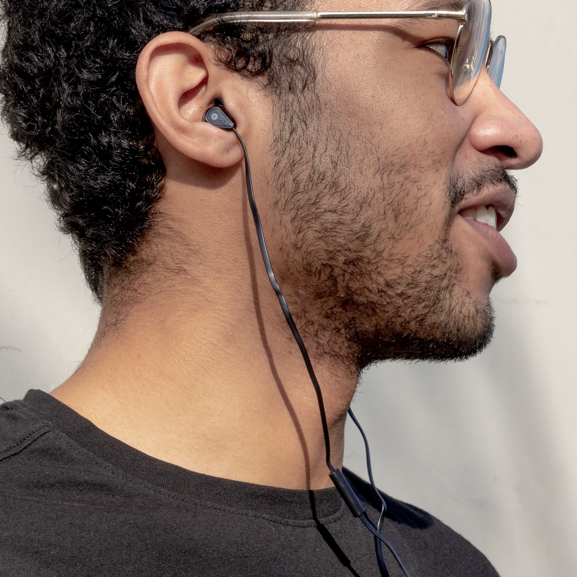 slide 2 of 5, Utilitech Earbud Headphones, 1 ct