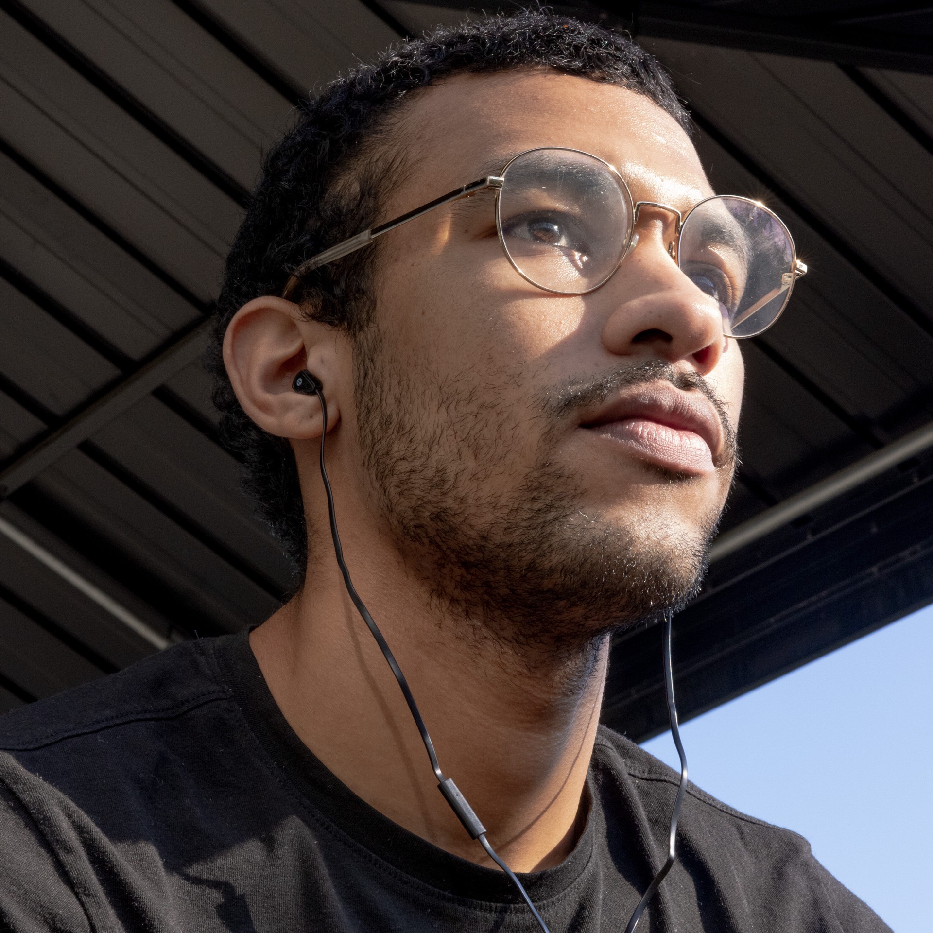 slide 3 of 5, Utilitech Earbud Headphones, 1 ct