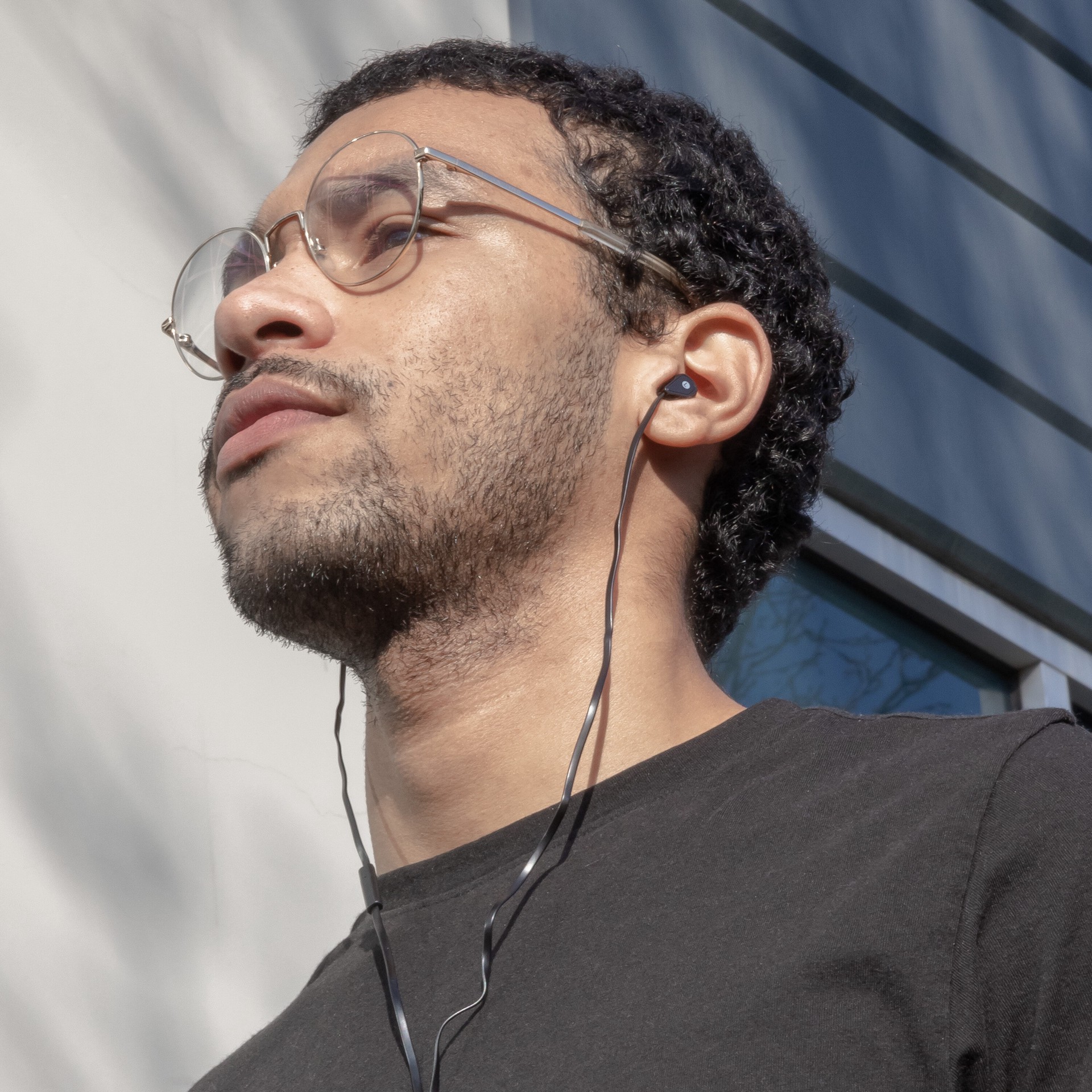 slide 4 of 5, Utilitech Earbud Headphones, 1 ct