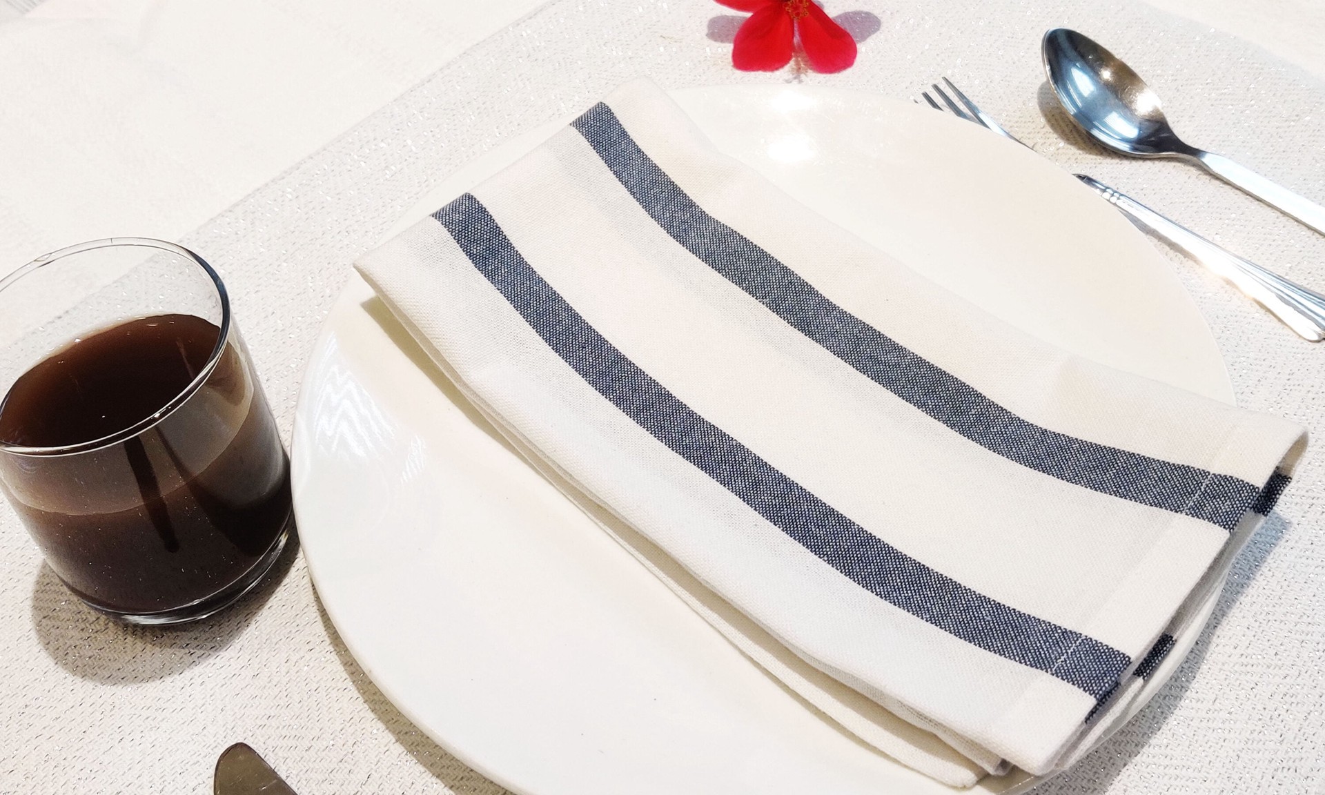 slide 3 of 4, allen + roth 4 -Pack Square Napkin(s), 1 ct