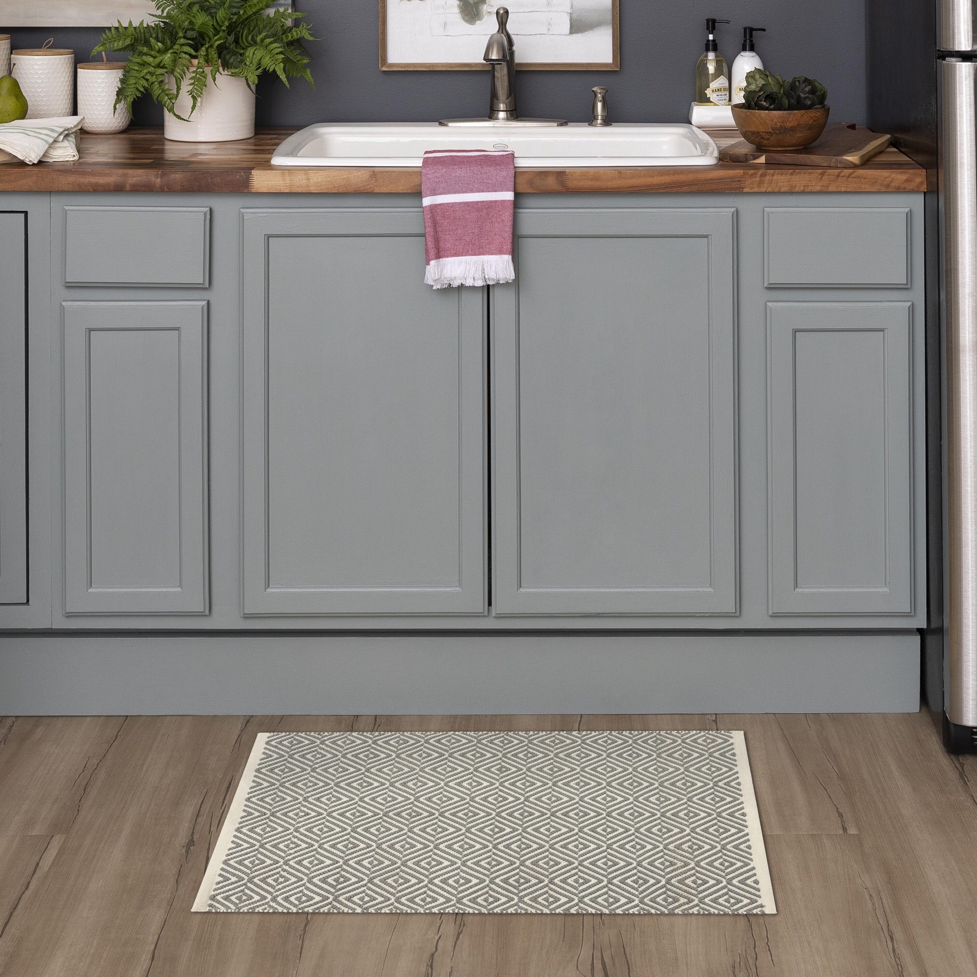 slide 5 of 6, Style Selections Aztec 2 x 3 (ft) Polypropylene Grey Rectangular Indoor Solid Area rug, 1 ct