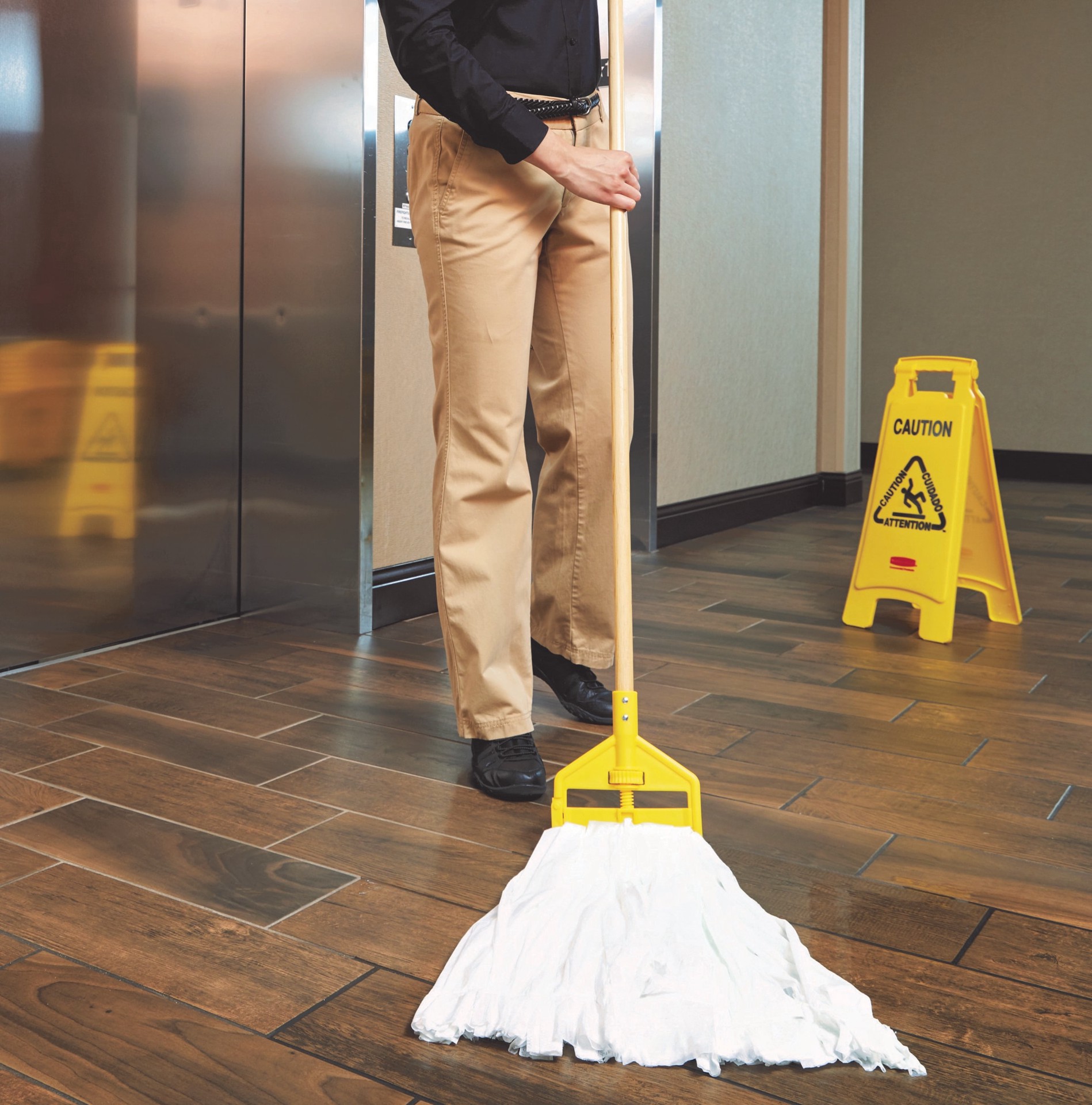 slide 4 of 5, Rubbermaid Commercial Products Wood Mop handle, 1 ct