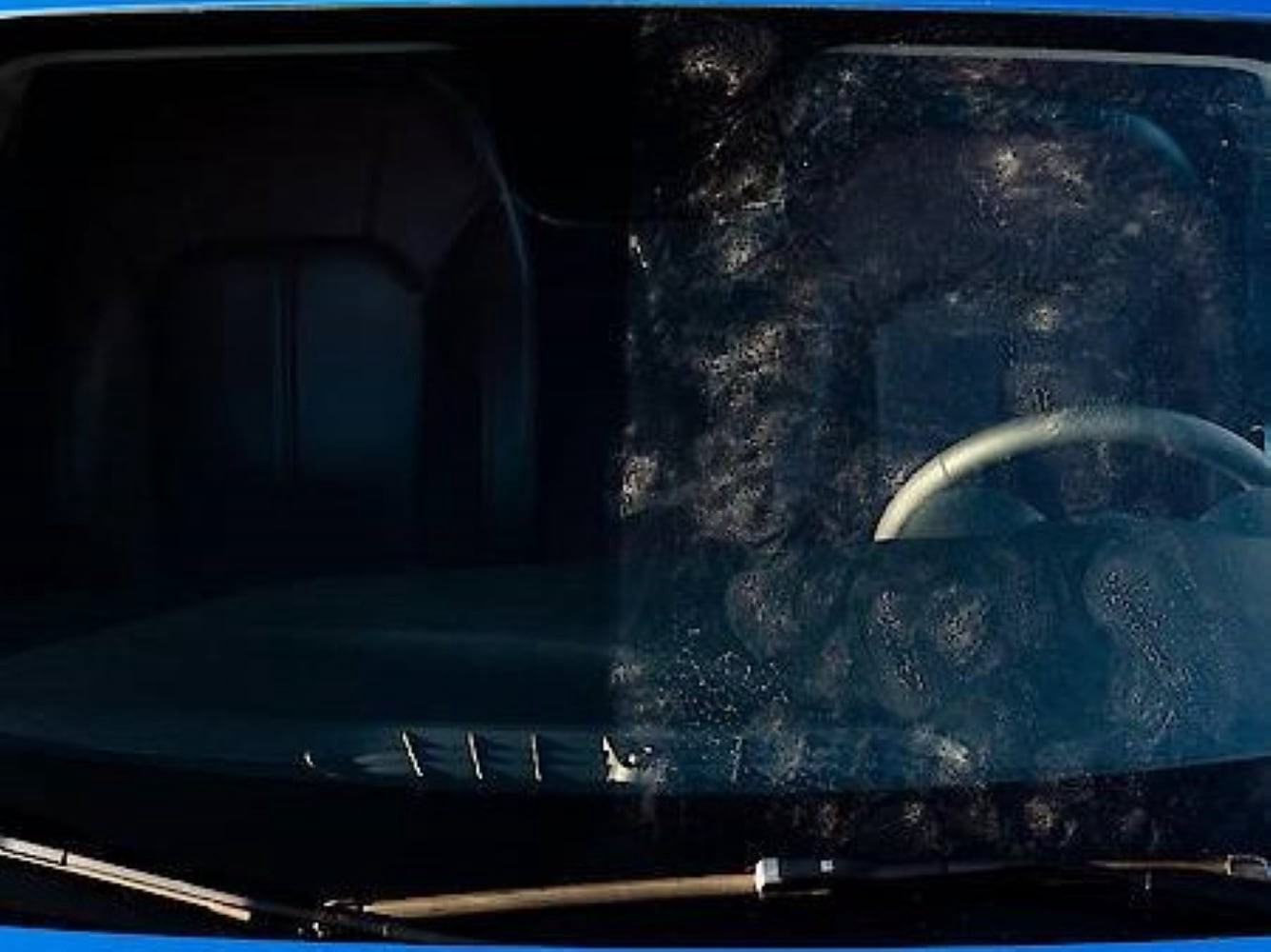 slide 3 of 6, Rain-X 2-in-1 23 -oz Pump spray Glass Cleaner, 1 ct