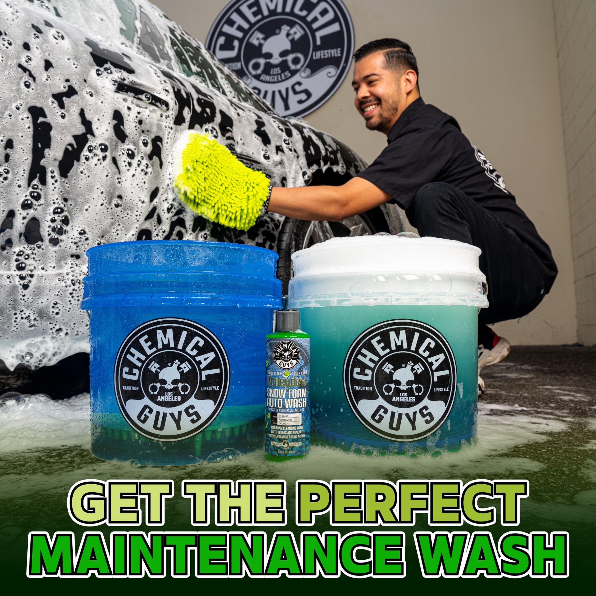 slide 4 of 6, Chemical Guys Deluxe Car Detailing Kit 1 -Count Liquid Car Exterior Cleaner, 1 ct