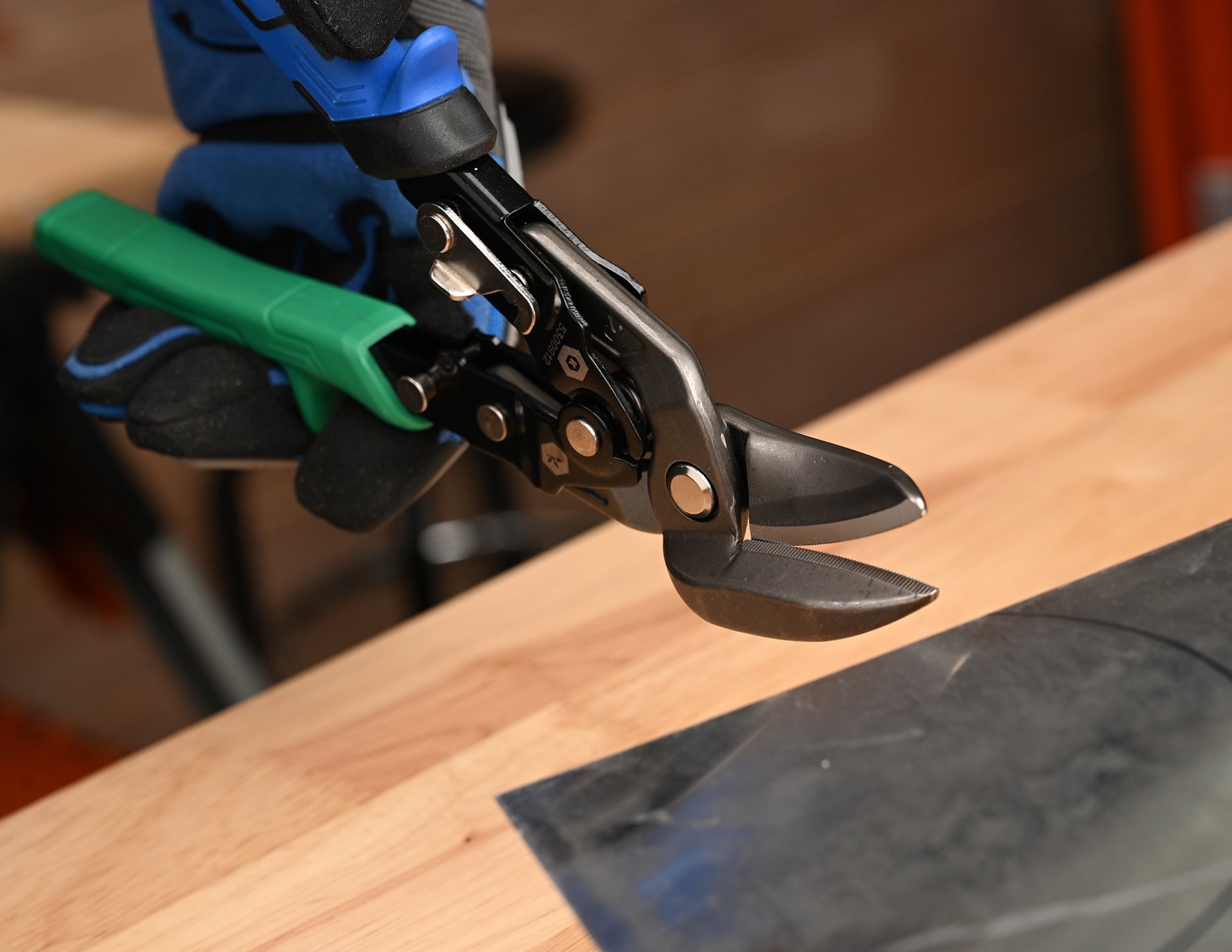 slide 5 of 5, Kobalt 60Crv Right cut Offset Snips, 1 ct