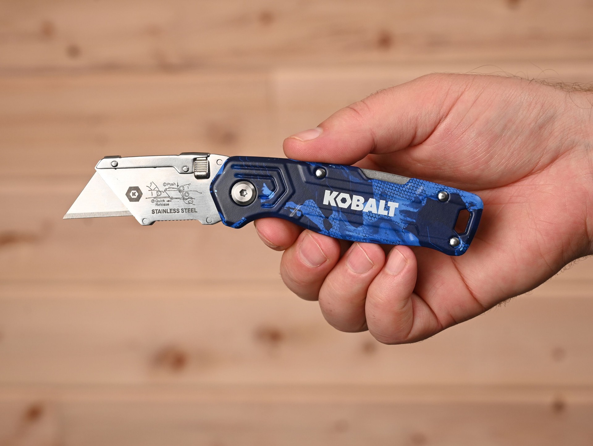 slide 3 of 6, Kobalt Camo Lockback 3/4-in 50 -Blade Folding Utility Knife, 1 ct