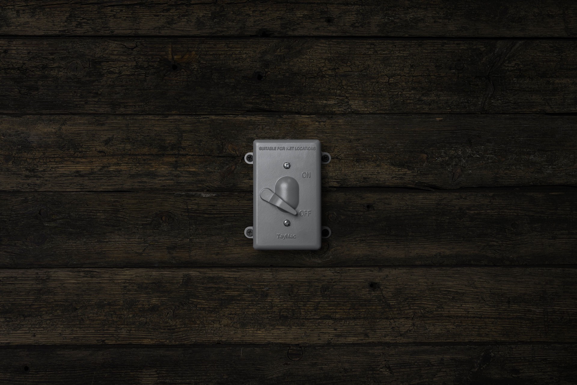 slide 3 of 6, Hubbell 1 -Gang Rectangle Gray Metal Weatherproof Electrical Box Cover, 1 ct