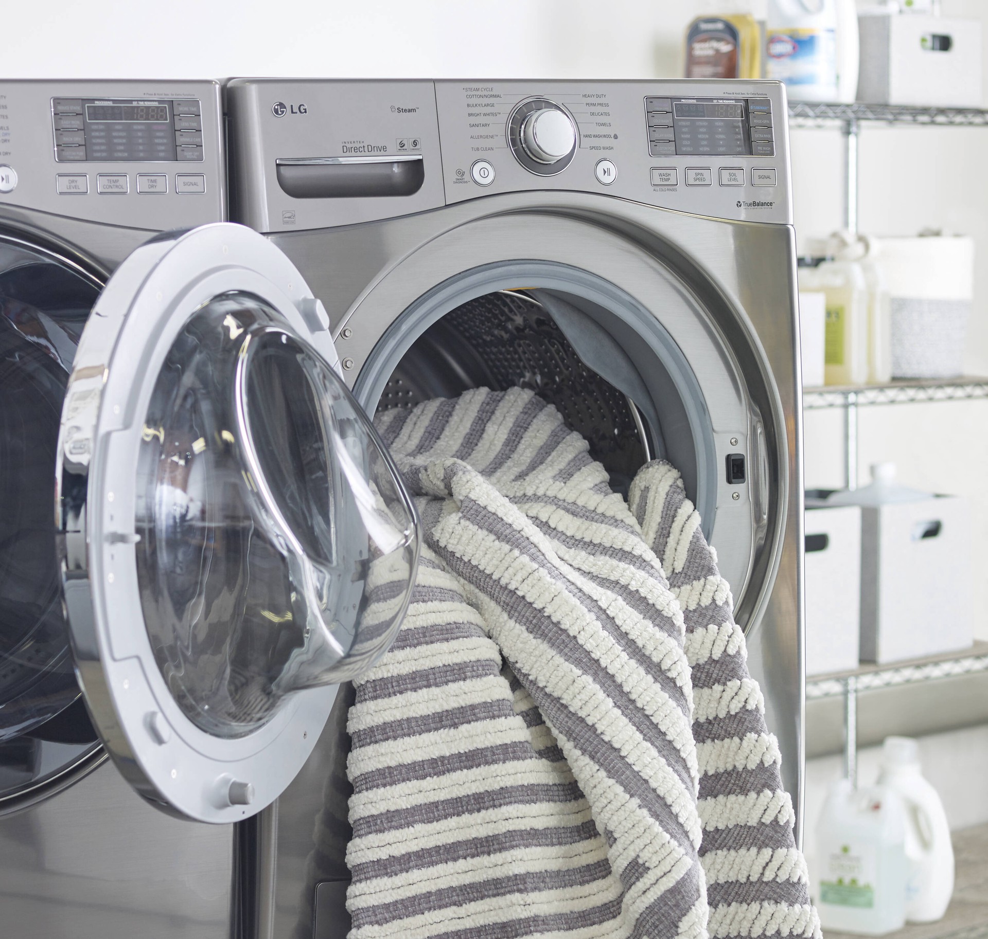 slide 6 of 6, Origin 21 Modern Merdian Gray 5 x 8 (ft) Loomed Polypropylene Gray/White Rectangular Indoor Geometric Global Machine washable Pet Friendly Area rug, 1 ct