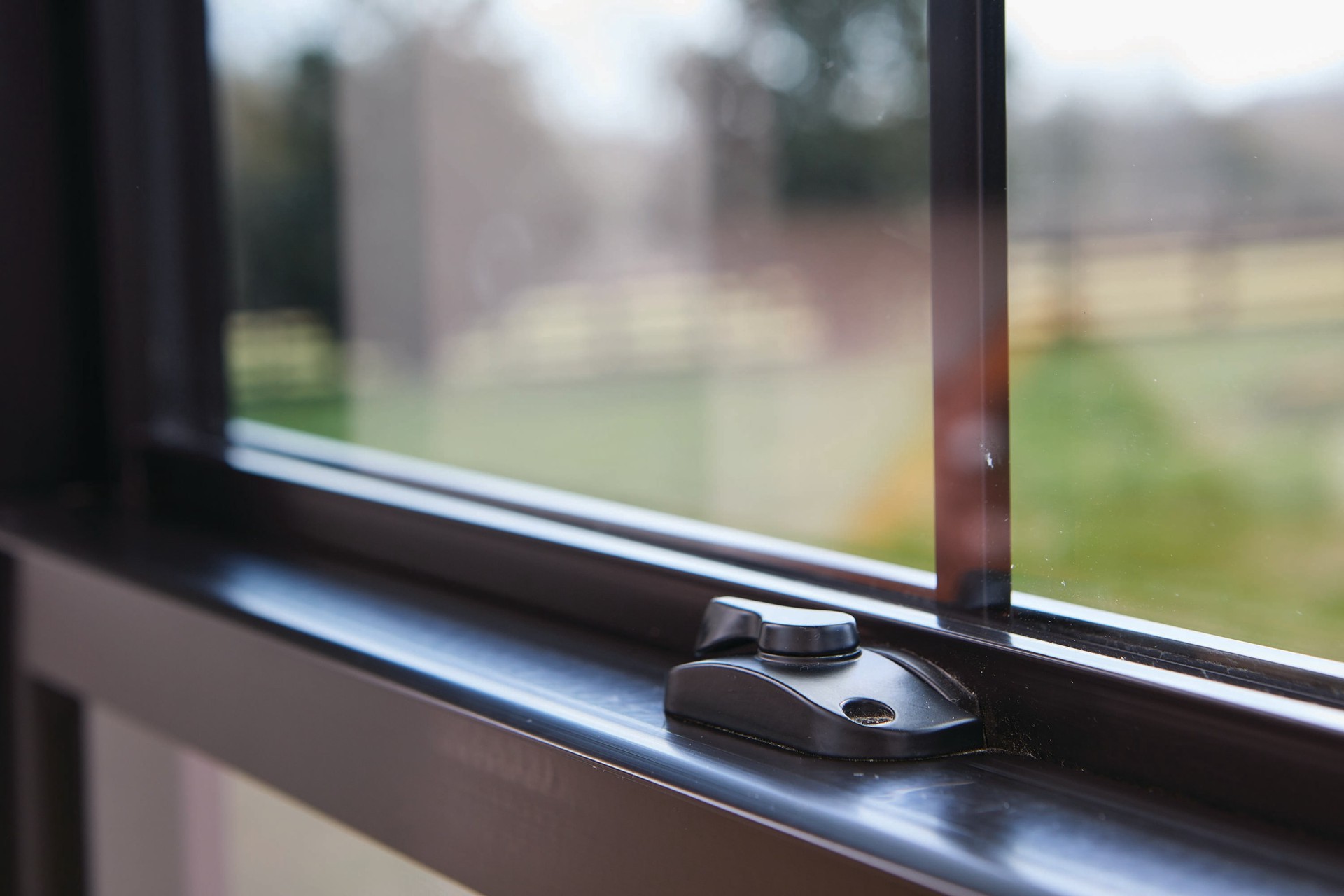 slide 4 of 6, JELD-WEN C-3500 Black Exterior Composite New construction Single Hung Window Low-E argon Double Pane Glass (Half Screen Included), 1 ct