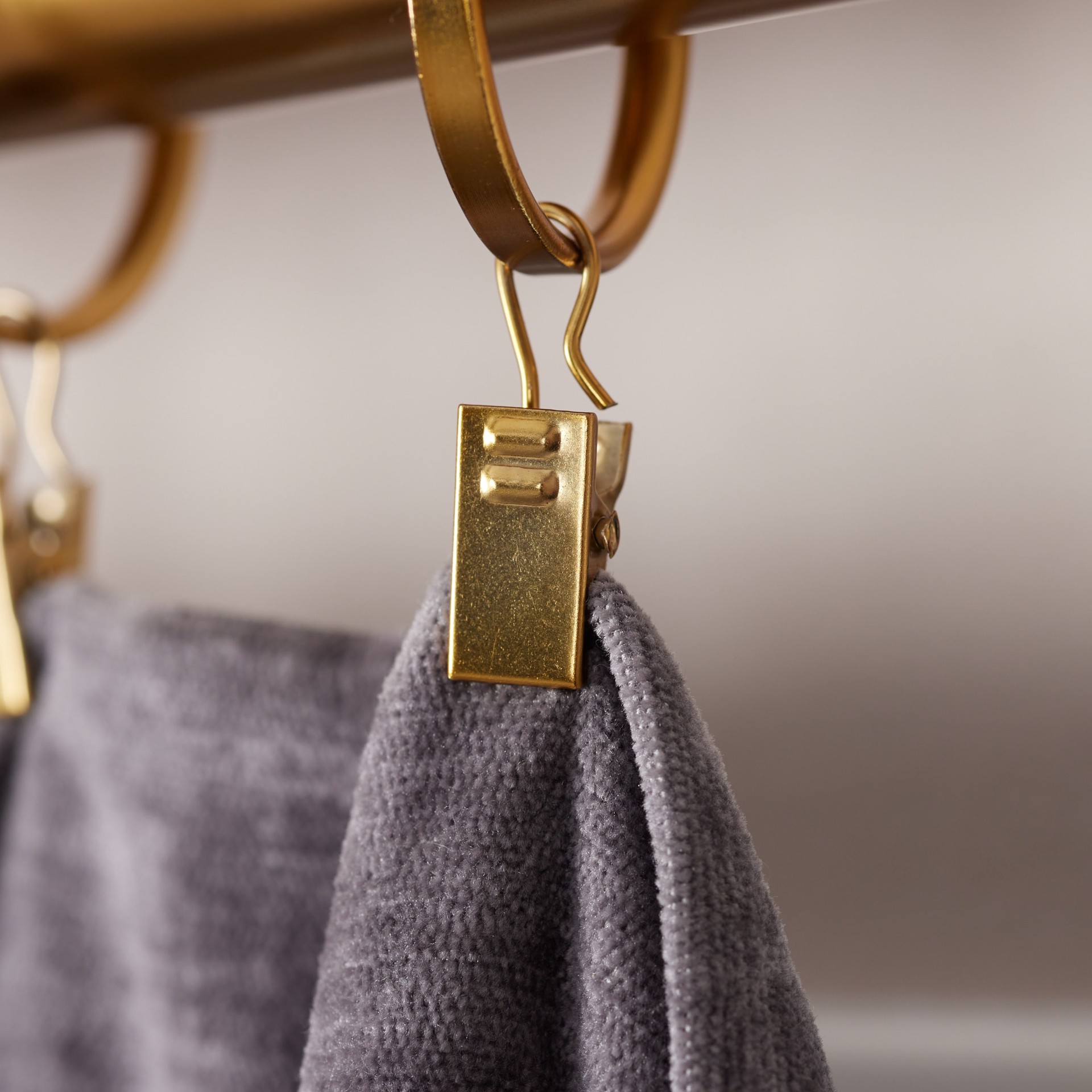 slide 2 of 6, Origin 21 10 -Pack 1-in Brushed Gold Steel Curtain ring with clip, 1 ct