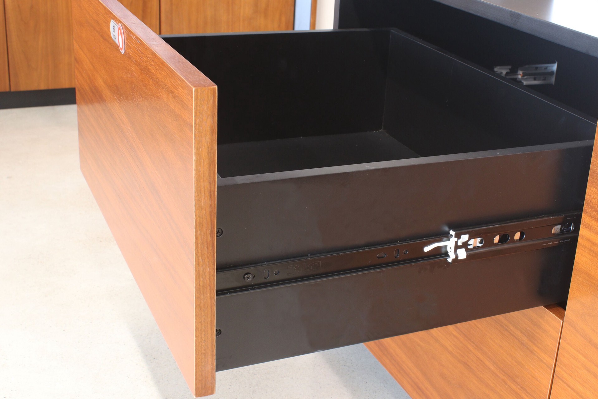 slide 5 of 6, RELIABILT 22-in Full extension Soft Close Side Mount Ball bearing 100-lb Load Capacity Heavy Duty Black Drawer Slide 1 -Pair, 1 ct