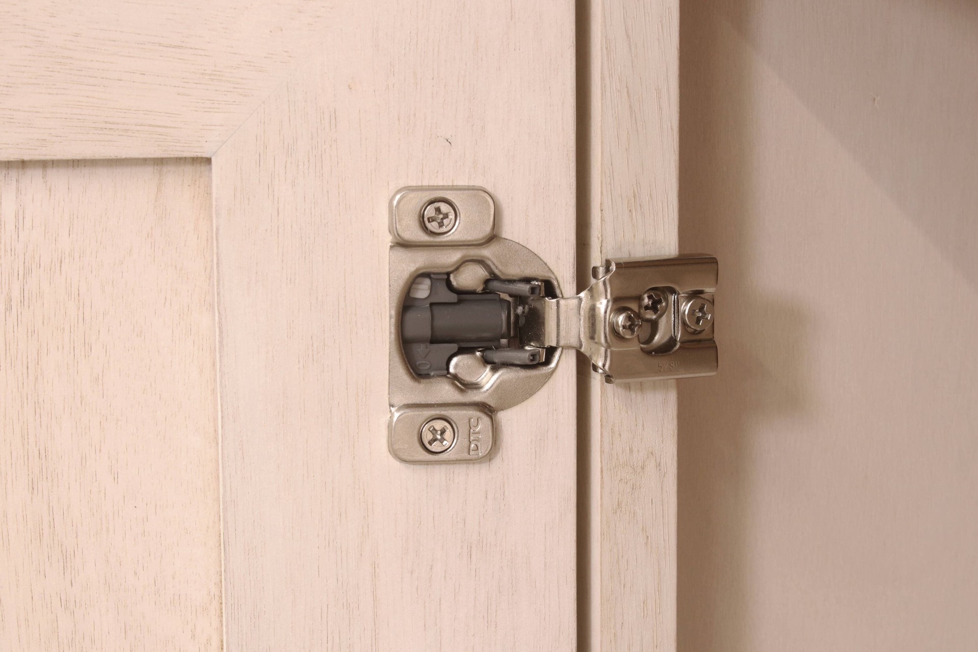 slide 3 of 6, RELIABILT 105-Degree 5/8-in Overlay Concealed Soft-Close Nickel plated Cabinet Hinge, 1 Pair(s) 2 -Pieces, 1 ct