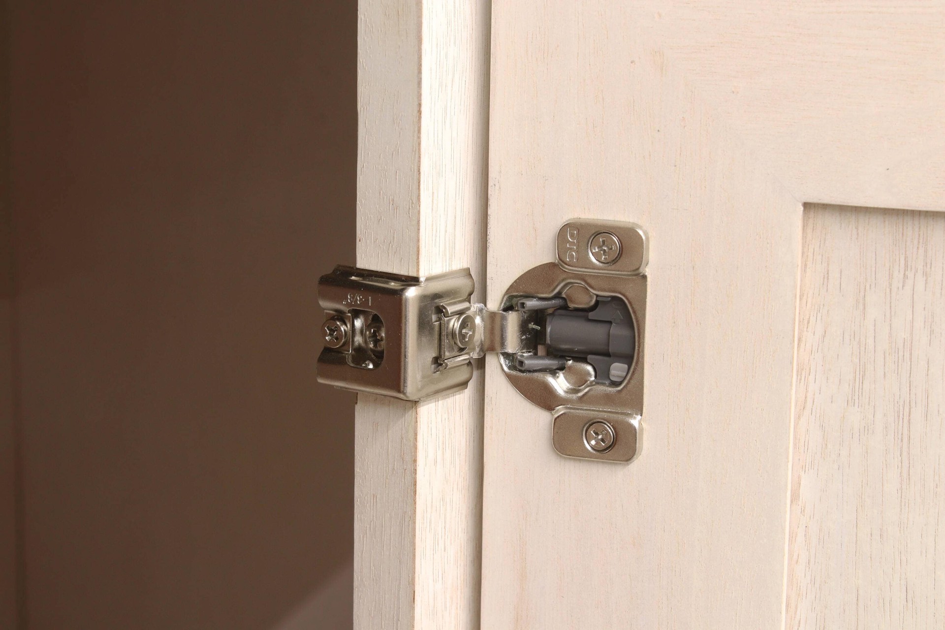 slide 3 of 6, RELIABILT 105-Degree 1-3/8-in Overlay Concealed Soft-Close Nickel plated Cabinet Hinge, 1 Pair(s) 2 -Pieces, 1 ct
