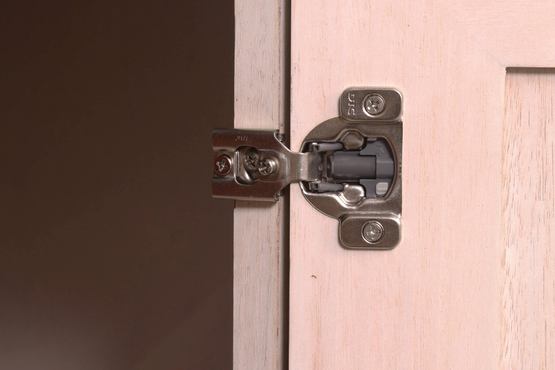 slide 3 of 6, RELIABILT 105-Degree 7/16-in Overlay Concealed Soft-Close Nickel plated Cabinet Hinge, 1 Pair(s) 2 -Pieces, 1 ct