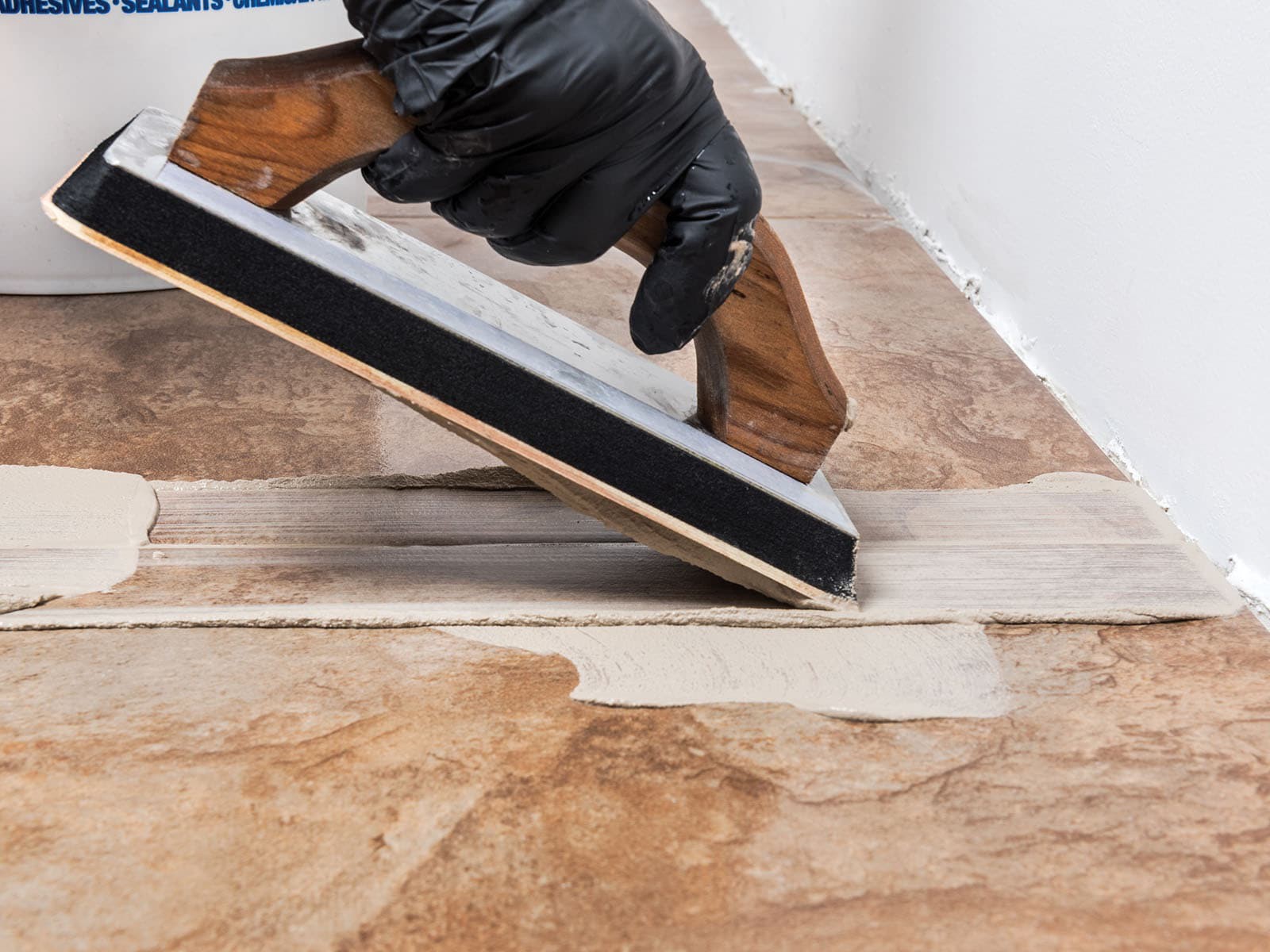 slide 3 of 6, MAPEI Ultracolor Plus FA White #5000/Eggshell #5220 All-in-one Grout (1-lb), 1 ct