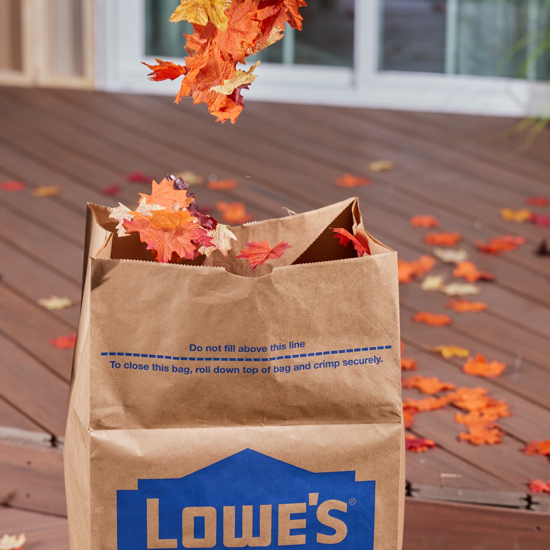 slide 2 of 6, Lowe's 30-Gallon Scent free Brown/Tan Outdoor Paper Lawn and leaf Trash Bag 5 -Count, 1 ct