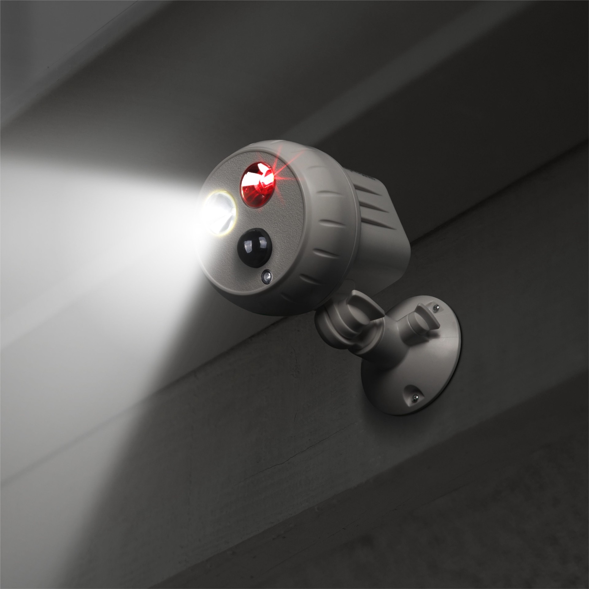 slide 4 of 5, Swann 120 -Degree 40 -Wattage Equivalent Battery-operated LED White 1 -Head Motion-Activated Flood Light with Timer, 1 ct
