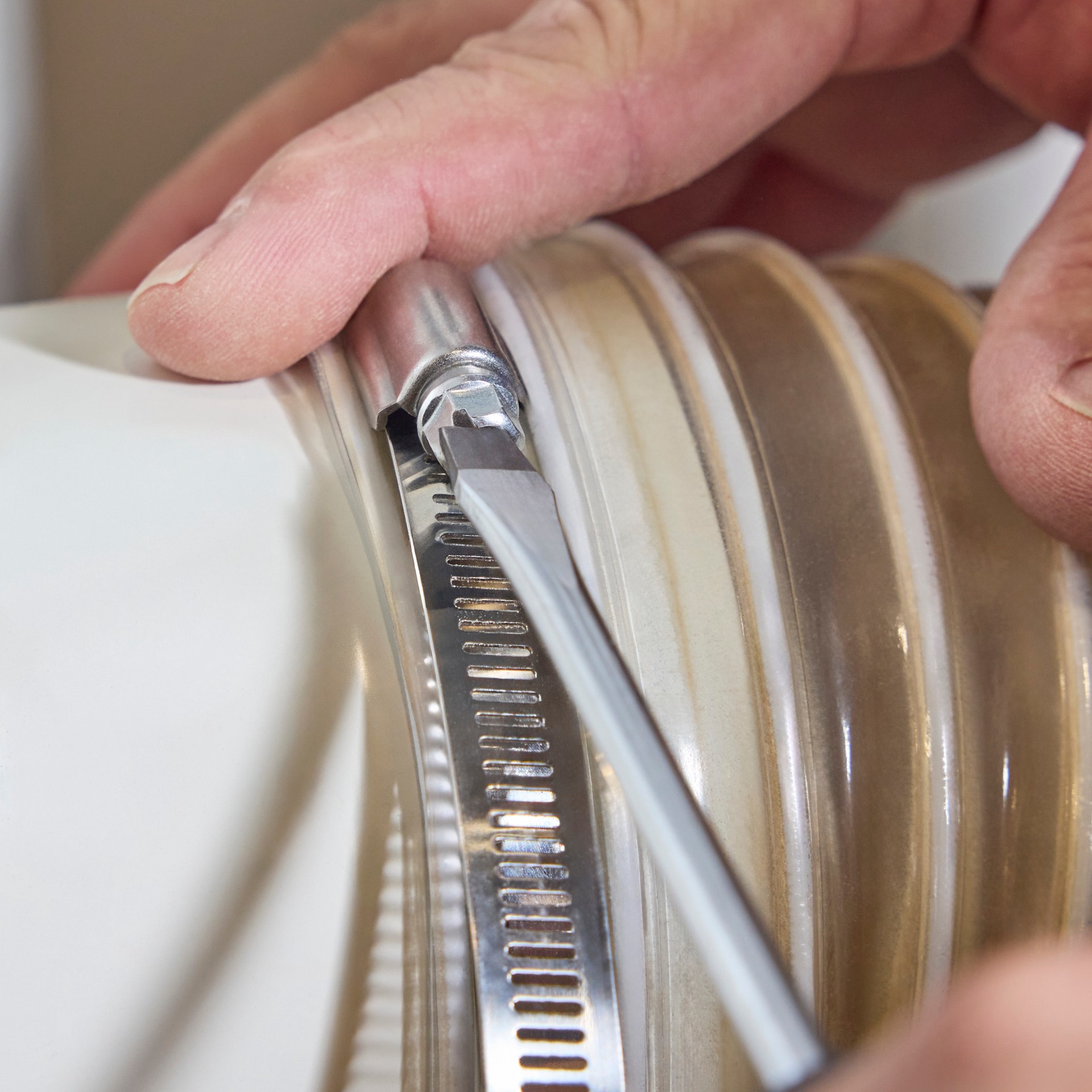 slide 4 of 6, RELIABILT 4-in to 6-1/2-in dia Stainless steel Standard pipe clamp, 1 ct