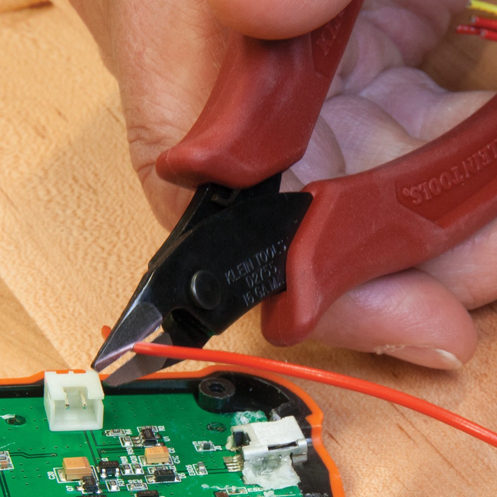 slide 4 of 6, Klein Tools Diagonal Cutting Pliers, Flush Cutter, Lightweight, 5-Inch, 1 ct