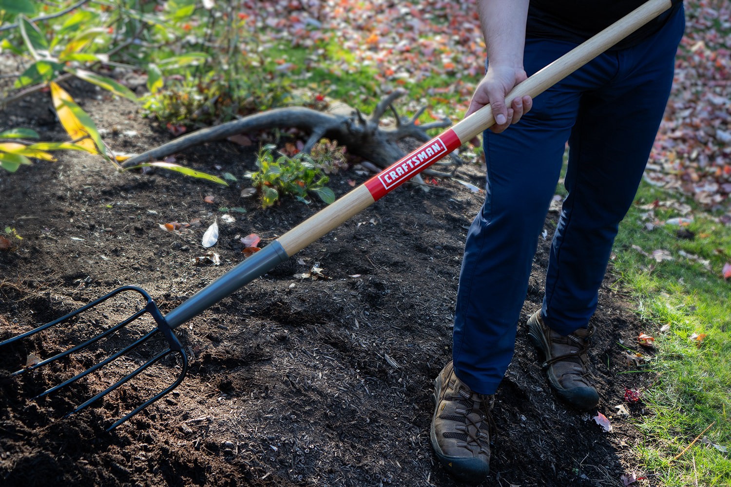 slide 5 of 6, CRAFTSMAN 48.118-in L Wood Steel Manure Fork, 1 ct