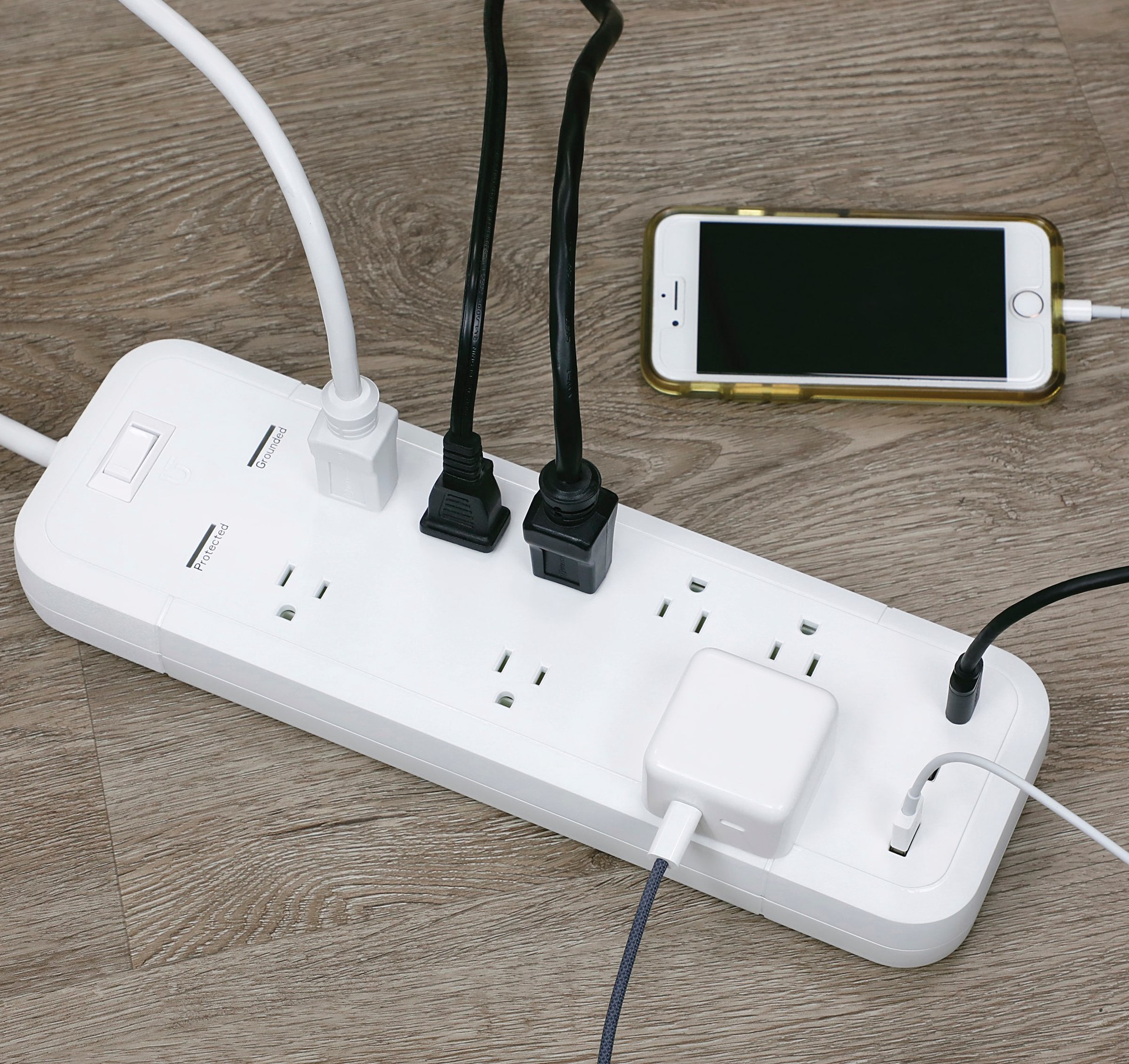 slide 4 of 5, Utilitech 12-ft Surge Protection 8 -Outlet 3600 Joules 1875 -Watts 1100VA White Indoor USB AC Surge Protector, 1 ct