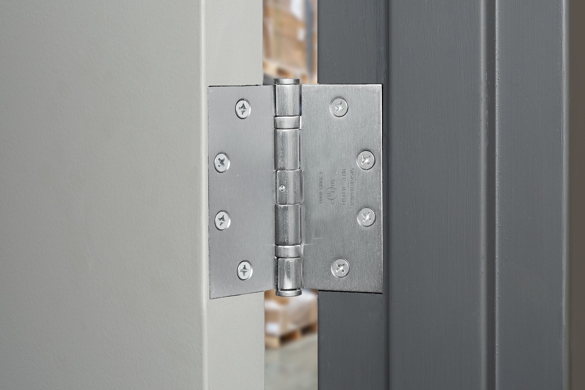 slide 5 of 6, BRINKS COMMERCIAL Industrial Duty 4-1/2-in H Square Satin Chrome Self closing Interior/Exterior Door Hinge 3 -Pack, 1 ct