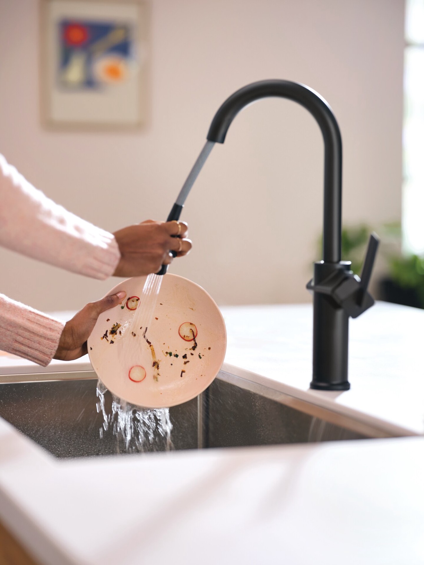 slide 6 of 6, Moen Joric Matte Black Single Handle Deck-mount Pull-down Kitchen Faucet with Sprayer (Includes Deck Plate), 1 ct