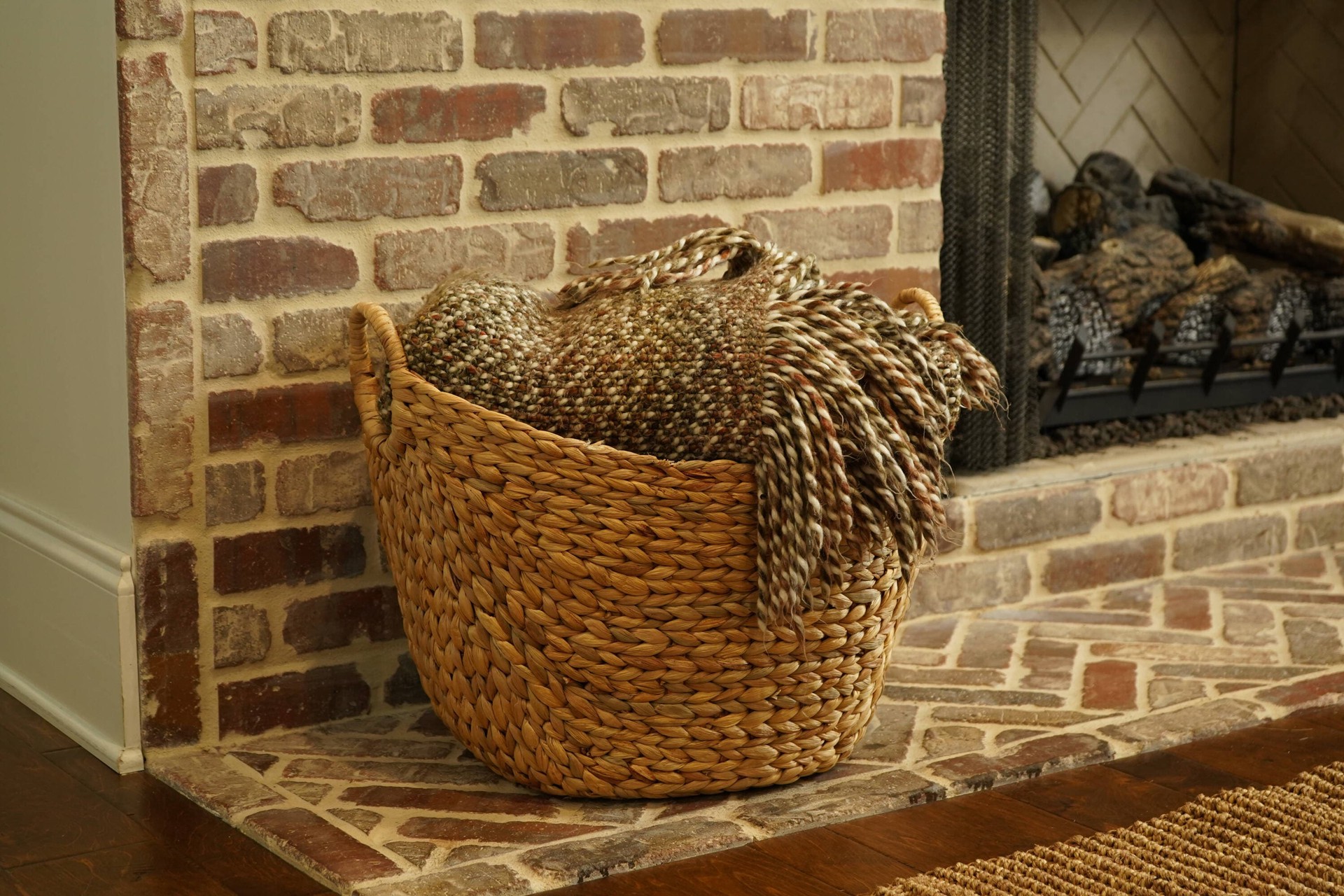 slide 3 of 6, allen + roth Large Natural Water hyacinth Decorative Basket, 1 ct