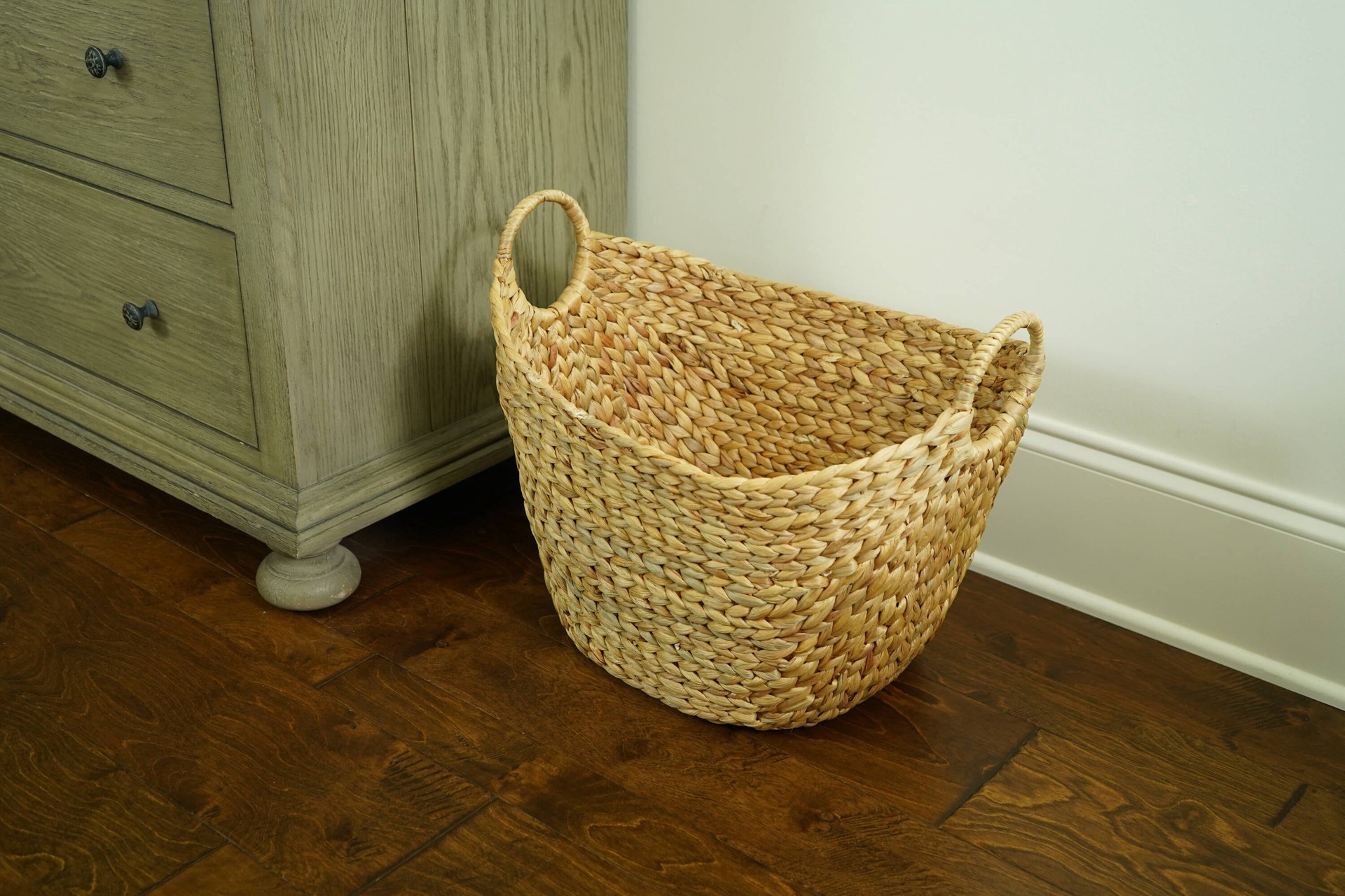 slide 4 of 6, allen + roth Large Natural Water hyacinth Decorative Basket, 1 ct